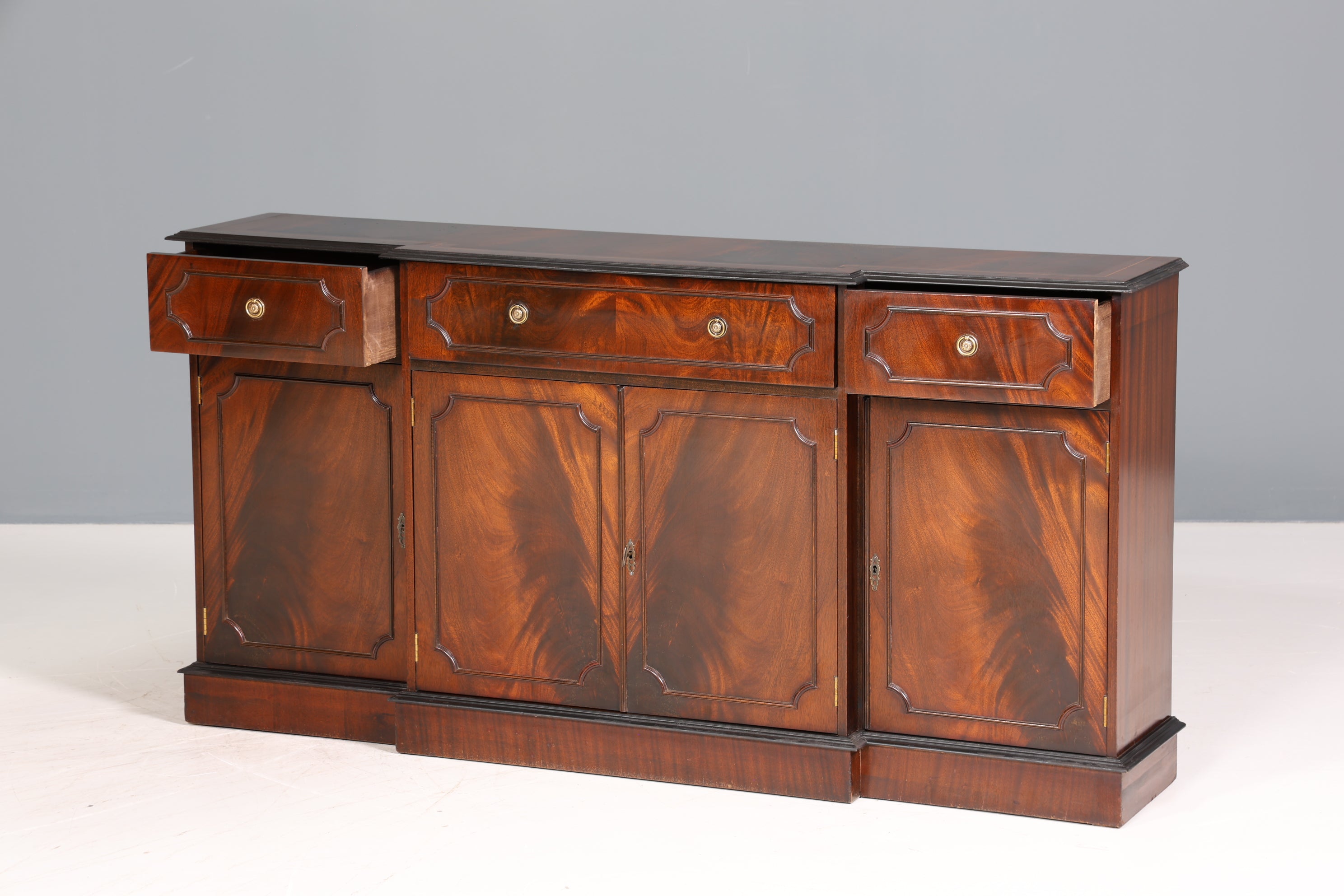 Wunderschönes Englisches Sideboard Mahagoni Schrank Antik 60s Buffetschrank Kommode