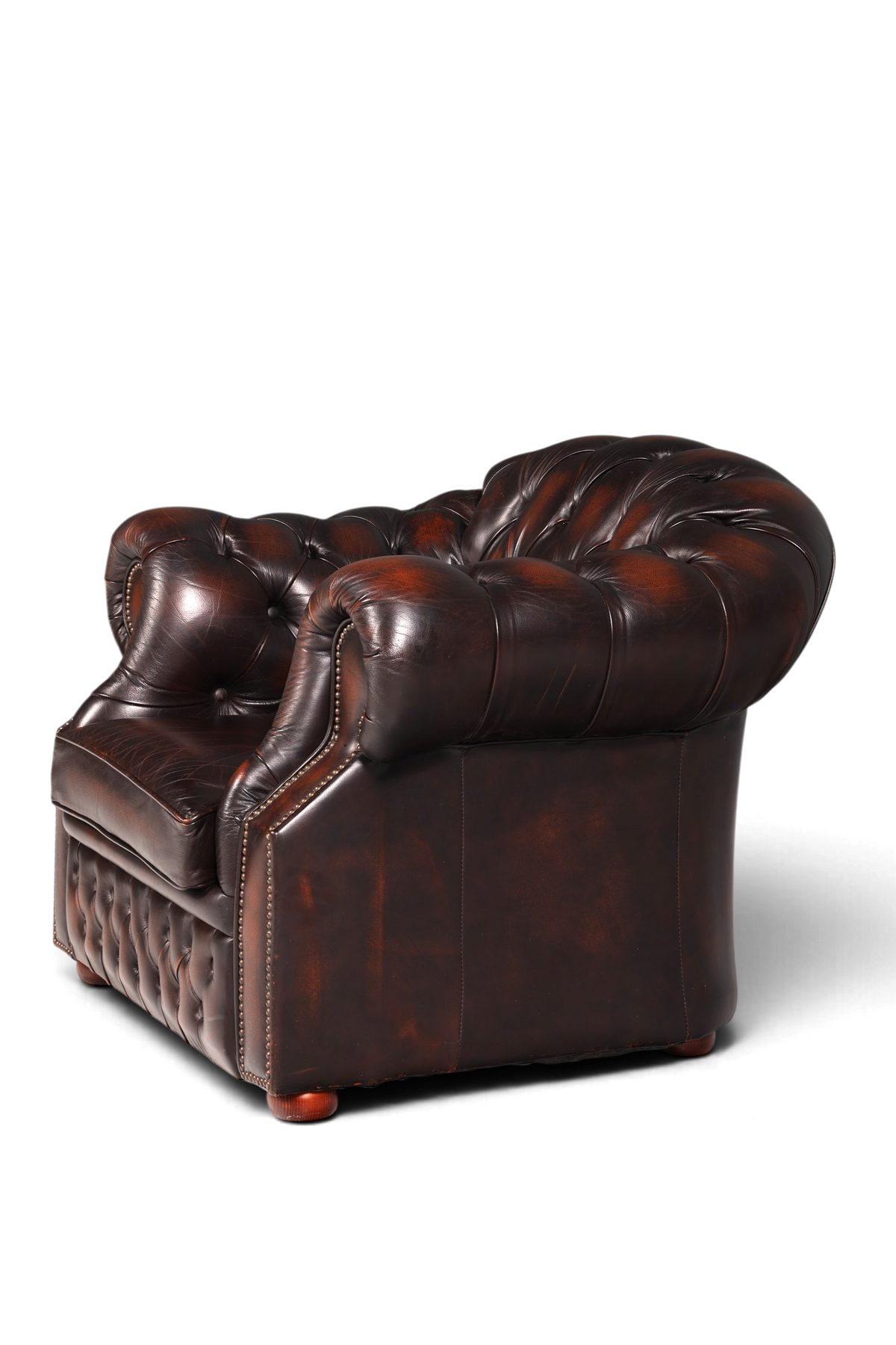 Hauptstadt Möblerei Chesterfield Centurion Sessel aus braunem Echtleder mit klassischer Knopfheftung