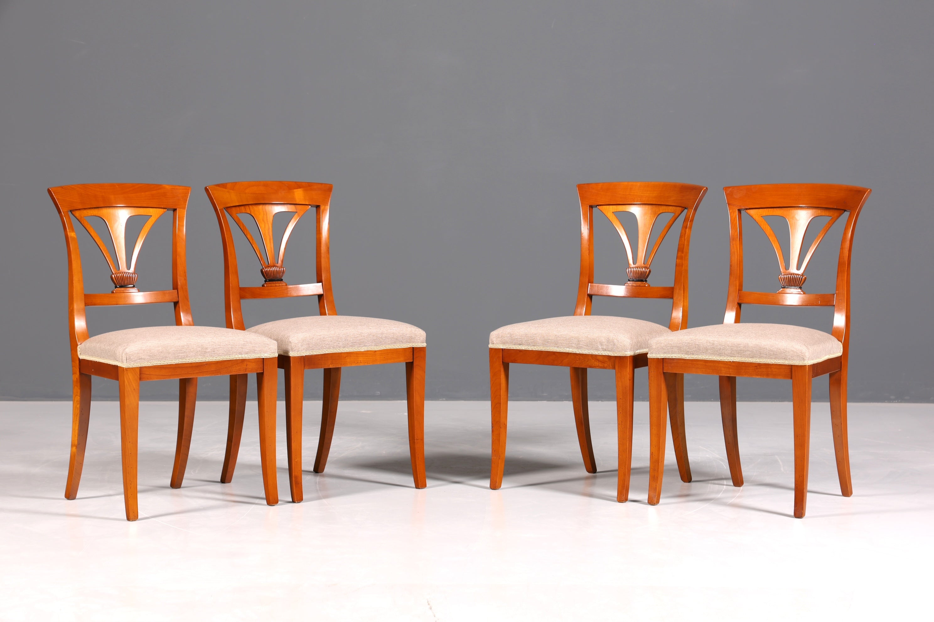 4x Edle Englische Stühle Englisch Dining Chairs Antik 60er Jahre Eibe Küchenstühle Stuhlset