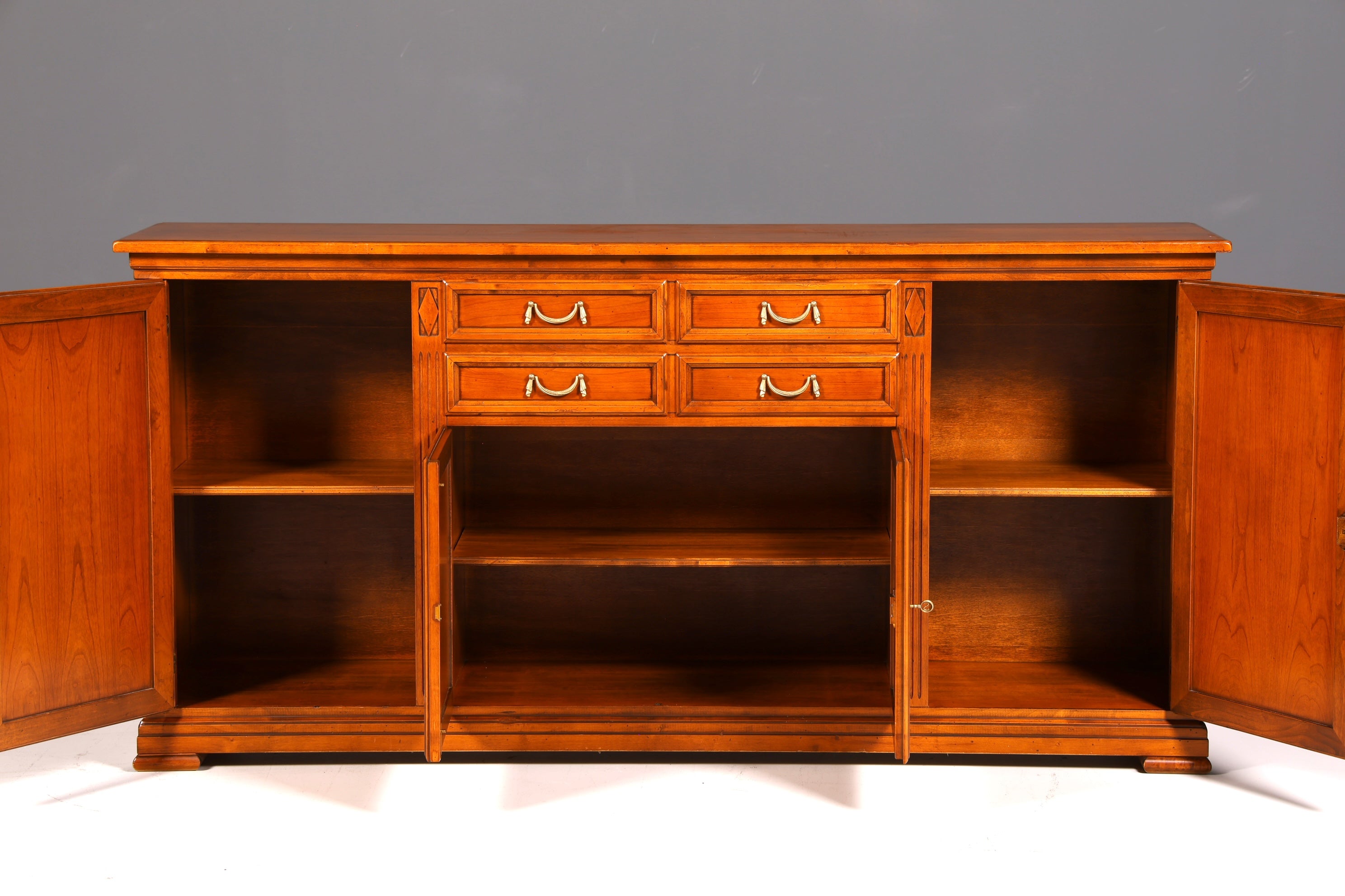 Wunderschönes Original Selva XXL Sideboard Antik Stil Villa Borghese Schrank Kommode Buffet Anrichte