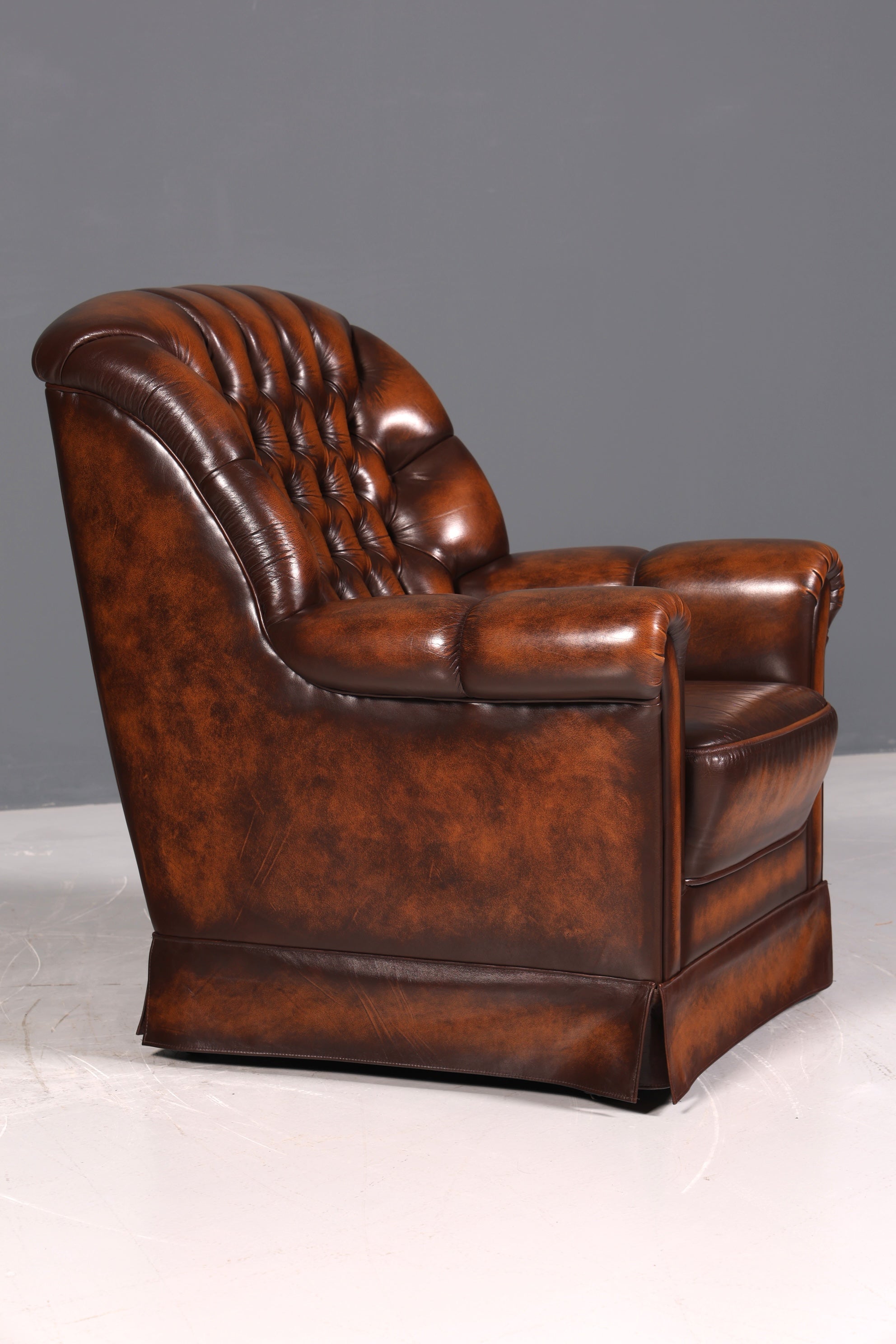 Stilvoller Original Chesterfield Sessel Englischer Armlehnsessel Englisch Herrensessel 1 von 3