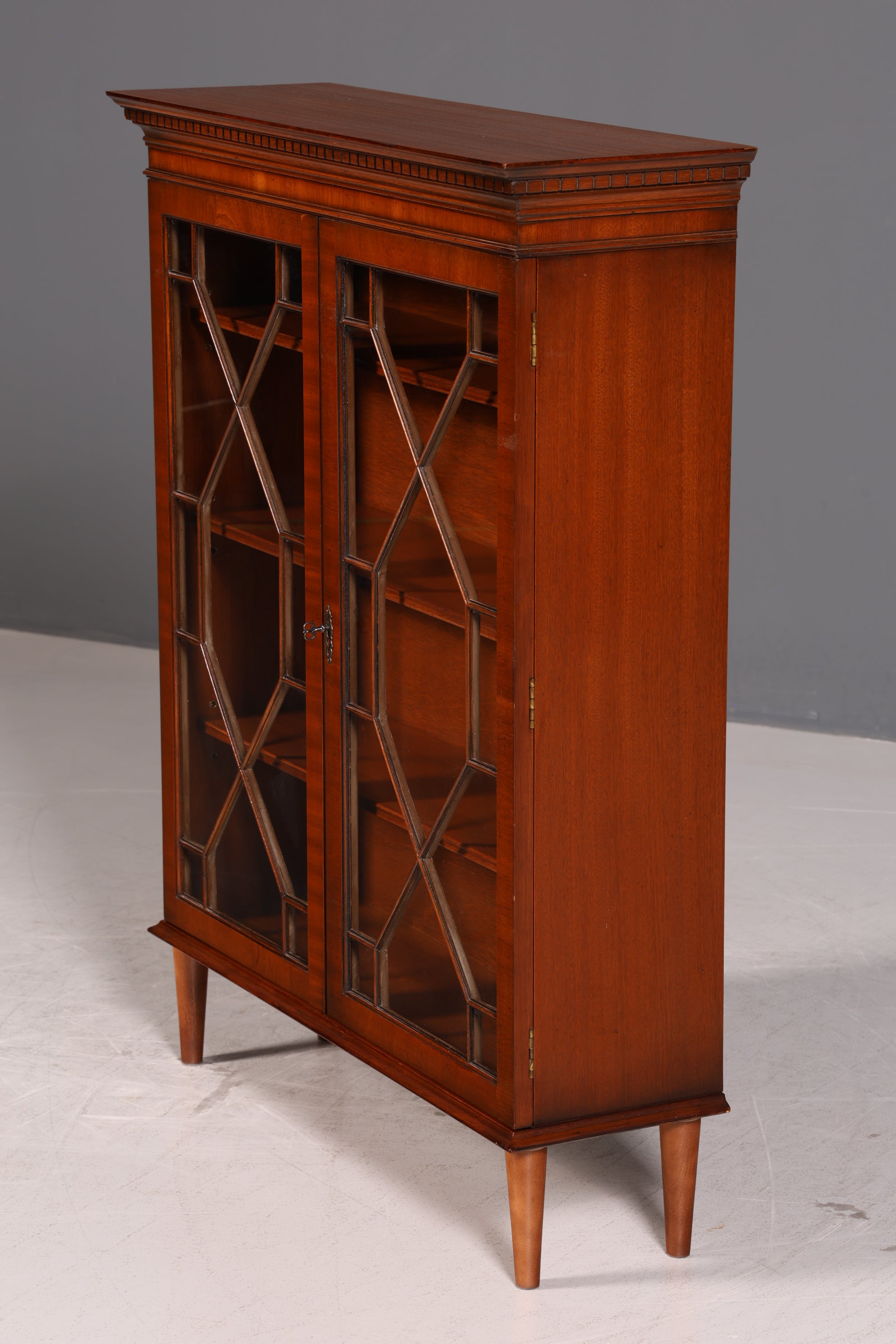 Traumhafte Englische Vitrine Mahagoni Bücherschrank Antik 60s Glasvitrine Vitrinenschrank Vintage