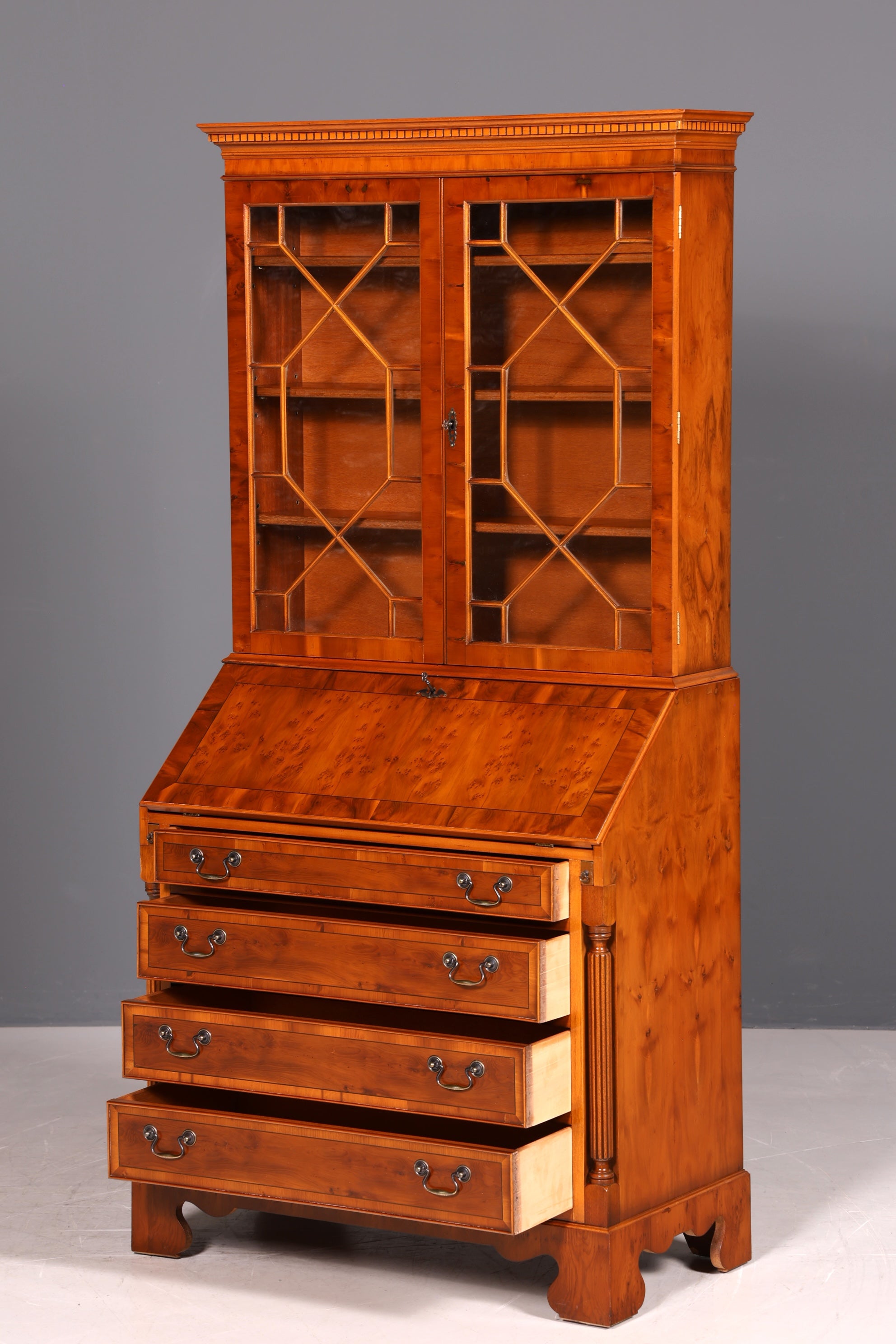 G390 Finish Stilvoller Englischer Sekretär Büro Aufsatzsekretär Eibe Antik Stil Vitrinen Schrank UK (Kopie)