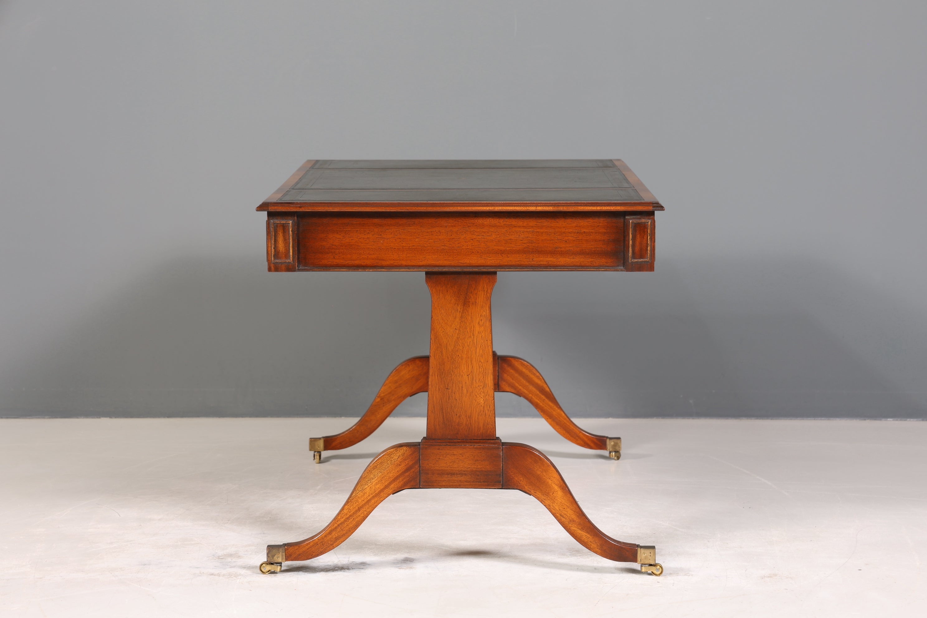 Wunderschöner Englischer Schreibtisch echt Lederauflage Regency Stil Bürotisch Antik Stil Office Desk