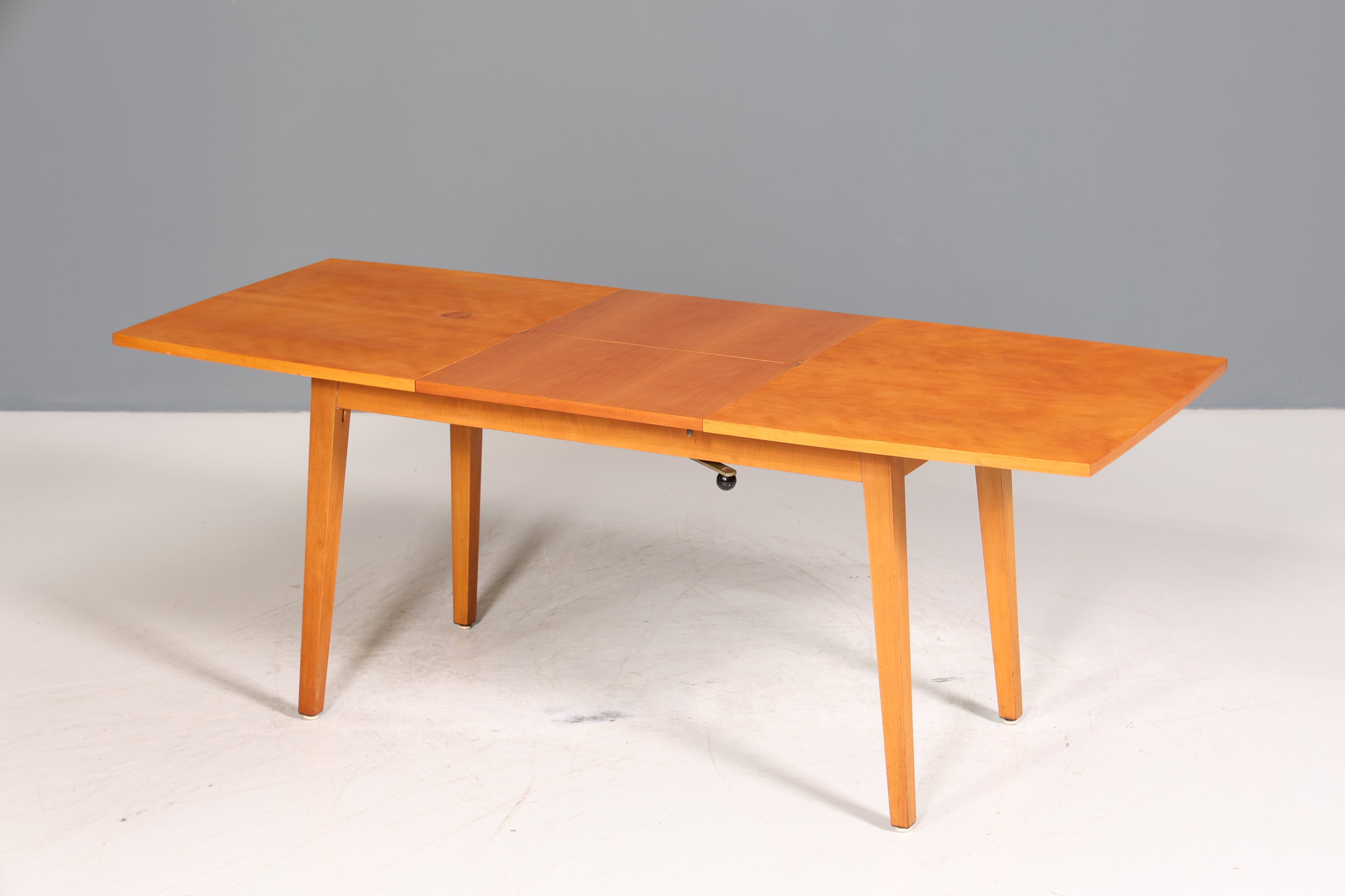 MID45| E018 Wunderschöner Mid Century Küchentisch Vintage Tisch ausziehbar und höhenverstellbar
