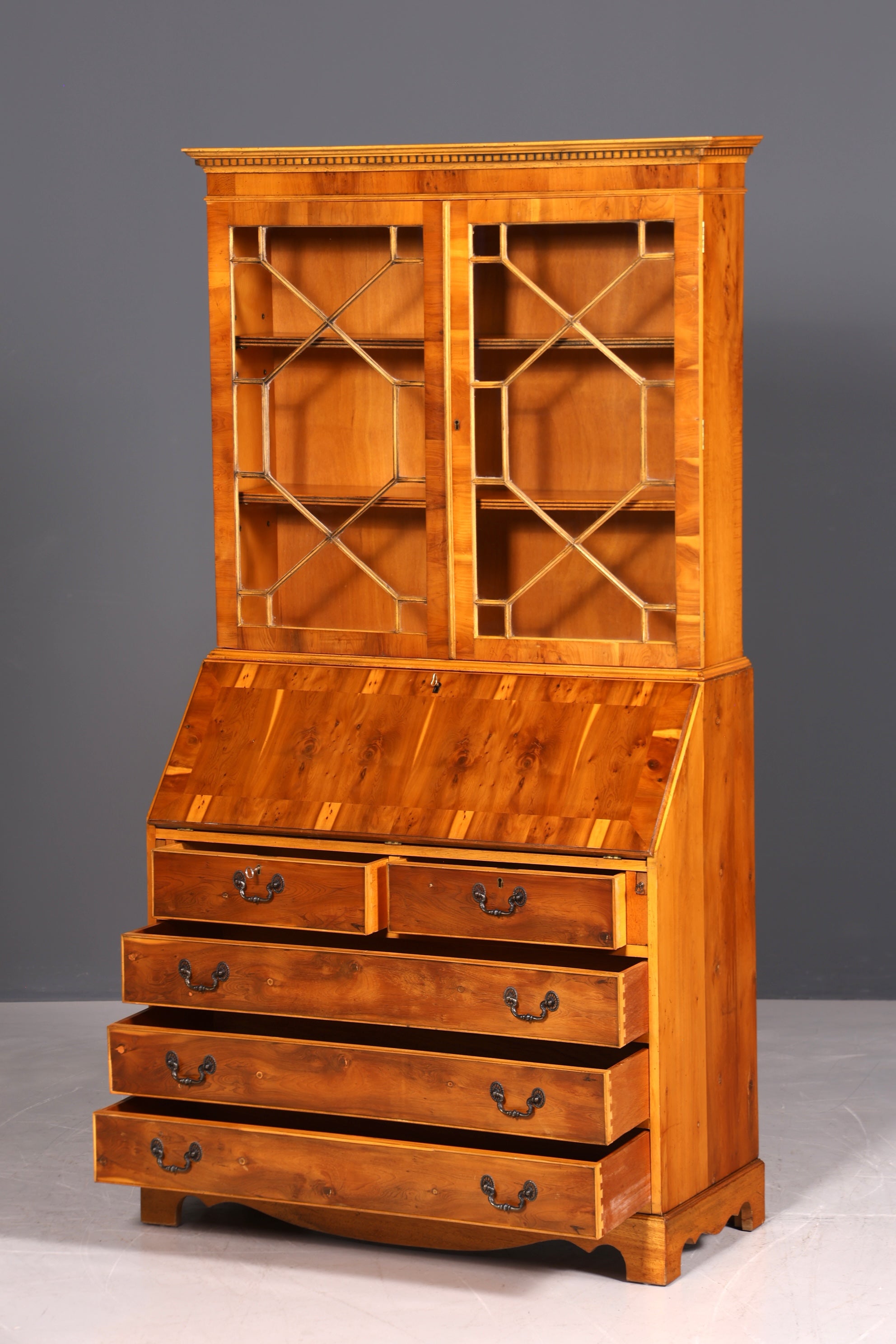 G011 Finish cm, Stilvoller Englischer Sekretär Büro Aufsatzsekretär Eibe Antik Stil Vitrinen Schrank UK