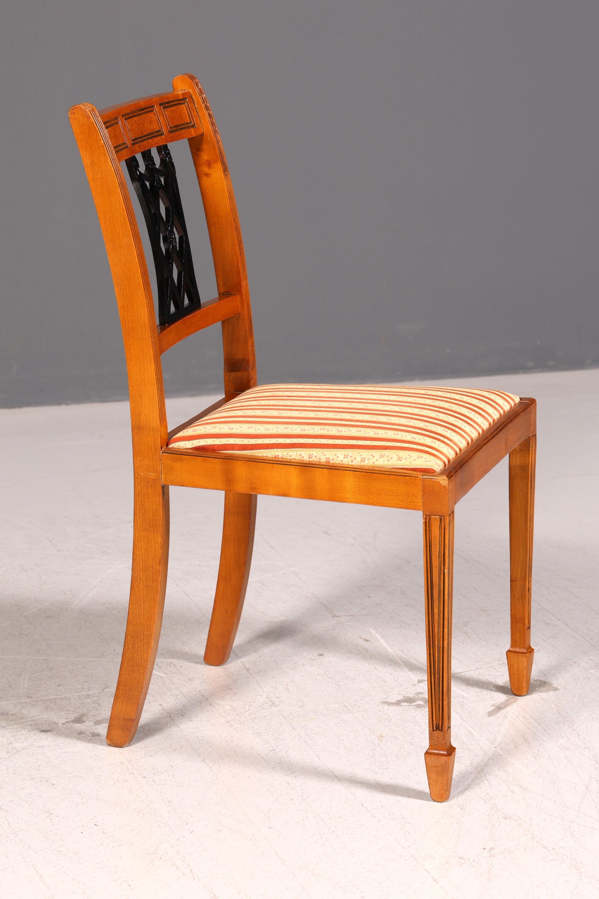 Wunderschöner Englischer Stuhl Eibe Küchenstuhl Sekretär Stuhl Polsterstuhl UK Antik Vintage