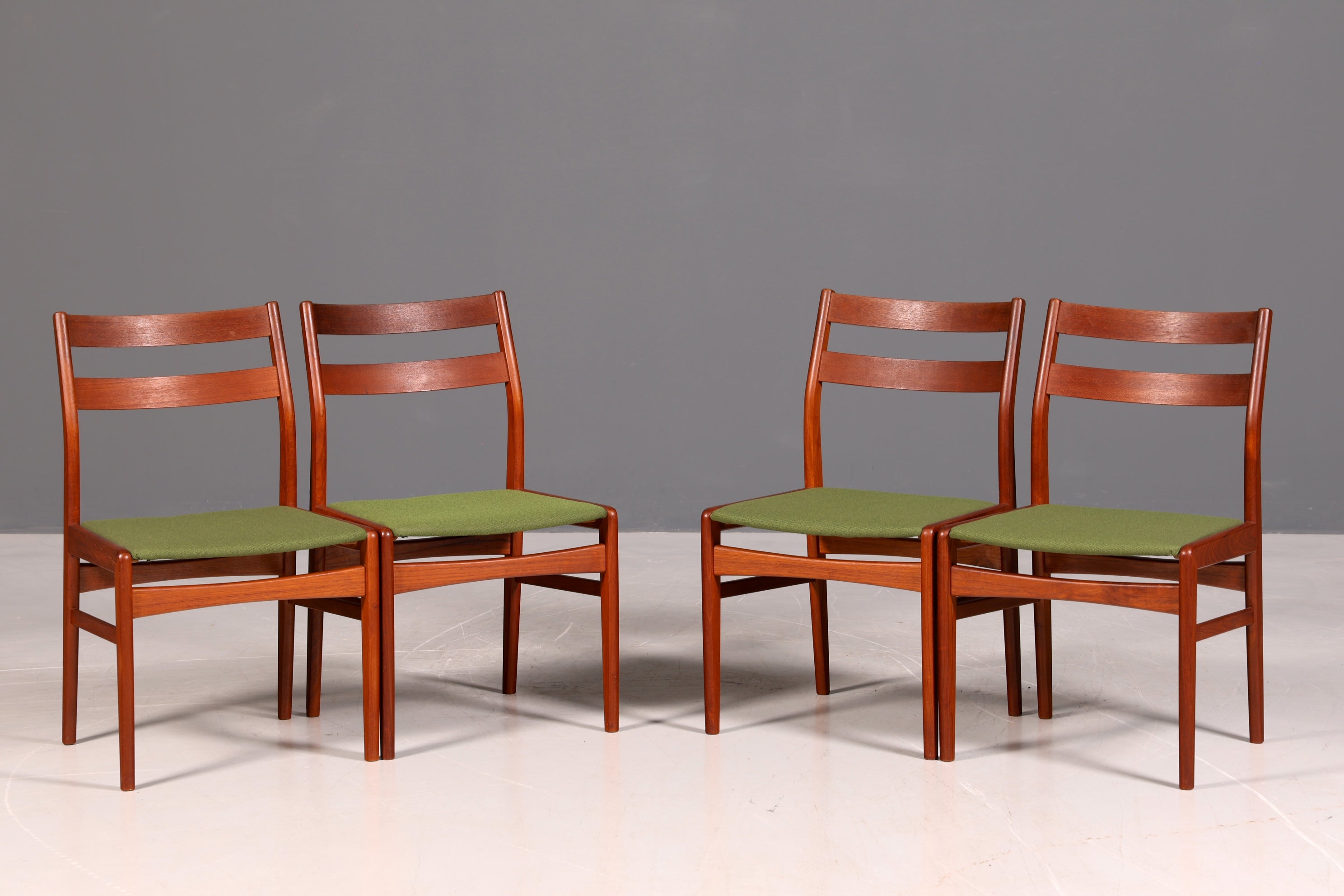 4x Mid Century Teak Holz Stühle Made in Denmark Retro Stuhlset Danish Design Küchenstühle