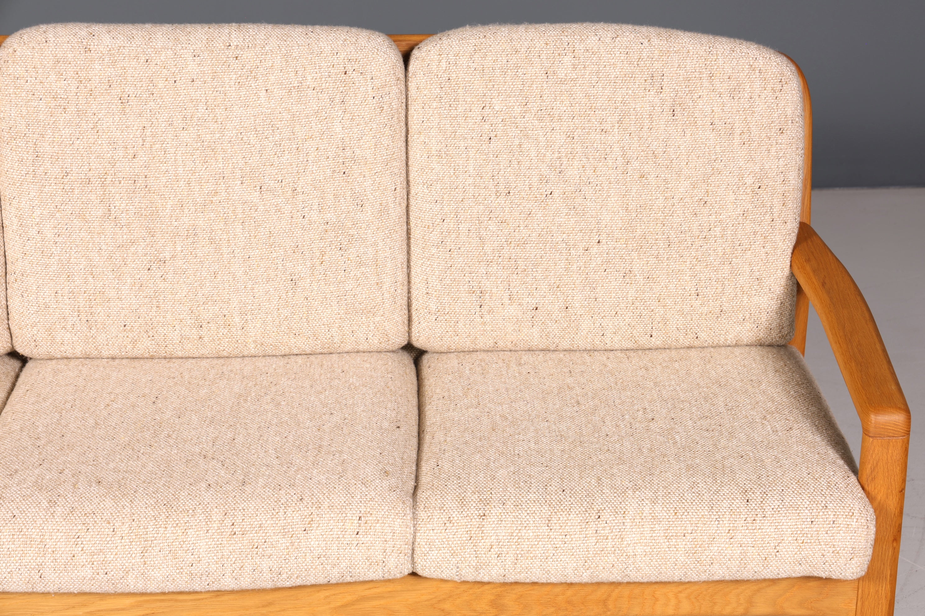 Wunderschönes Original Dyrlund Sofa Mid Century Couch echt Holz 3- Sitzer Canapé