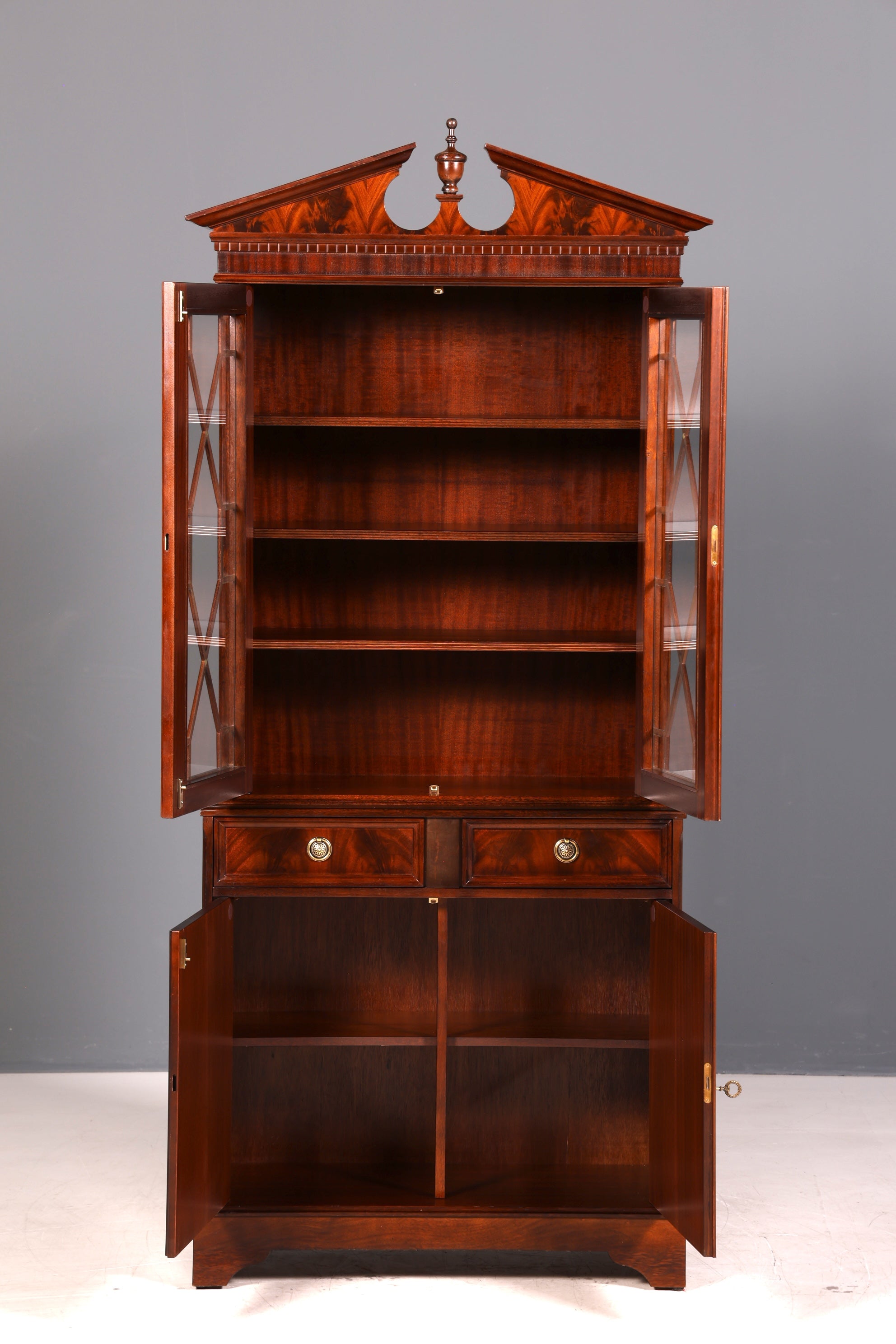 Stilvolle Englische Vitrine Bibliothek Bücherschrank UK Buffet Glasvitrine Schrank