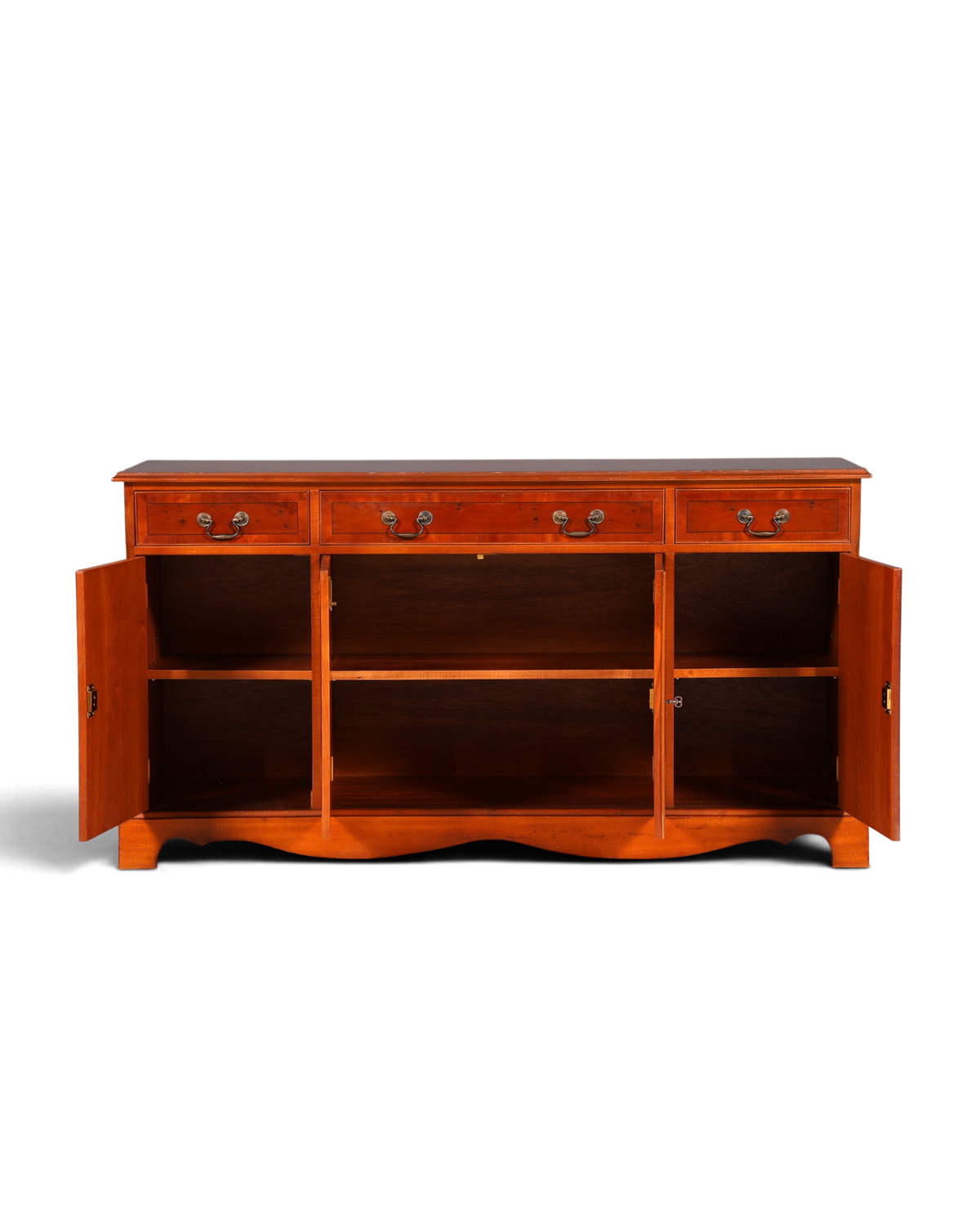 Hauptstadt Möblerei İngiliz tarzı ebe ağacı sideboard, dekoratif pirinç kulplu ve geniş saklama alanlı vintage komodin.