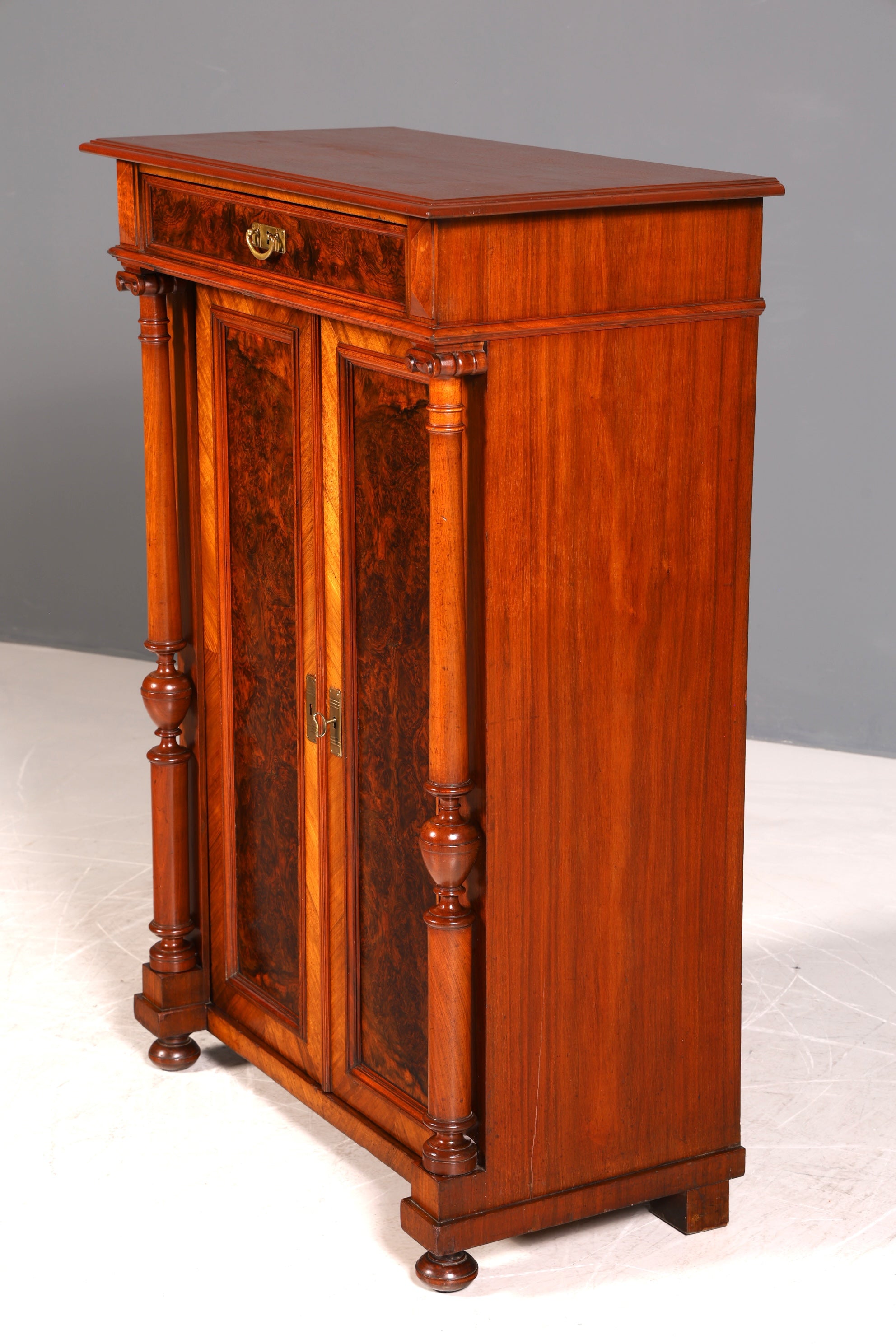 Traumhafter Gründerzeit Schrank Louis Philippe Vertiko Antik Highboard Kommode Dielenschrank