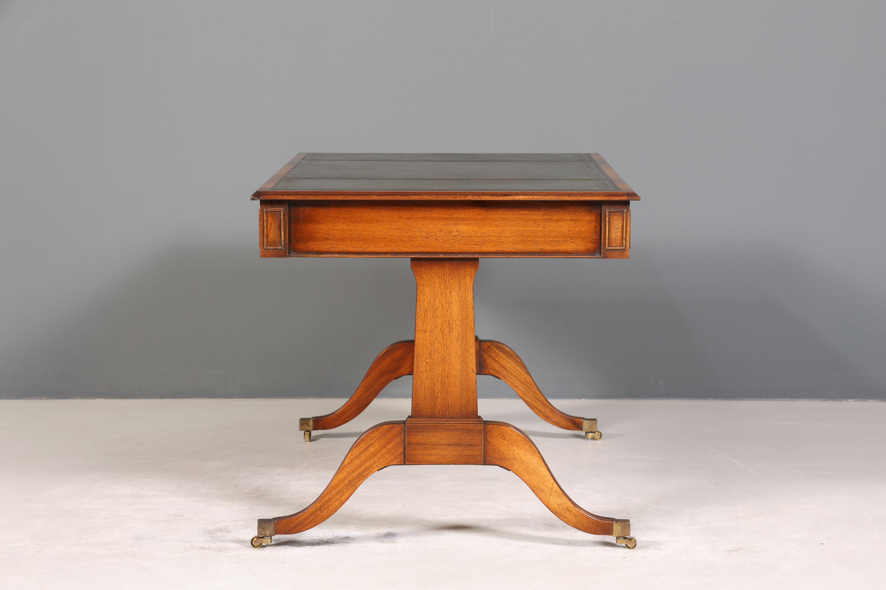 Wunderschöner Englischer Schreibtisch echt Lederauflage Regency Stil Bürotisch Antik Stil Office Desk