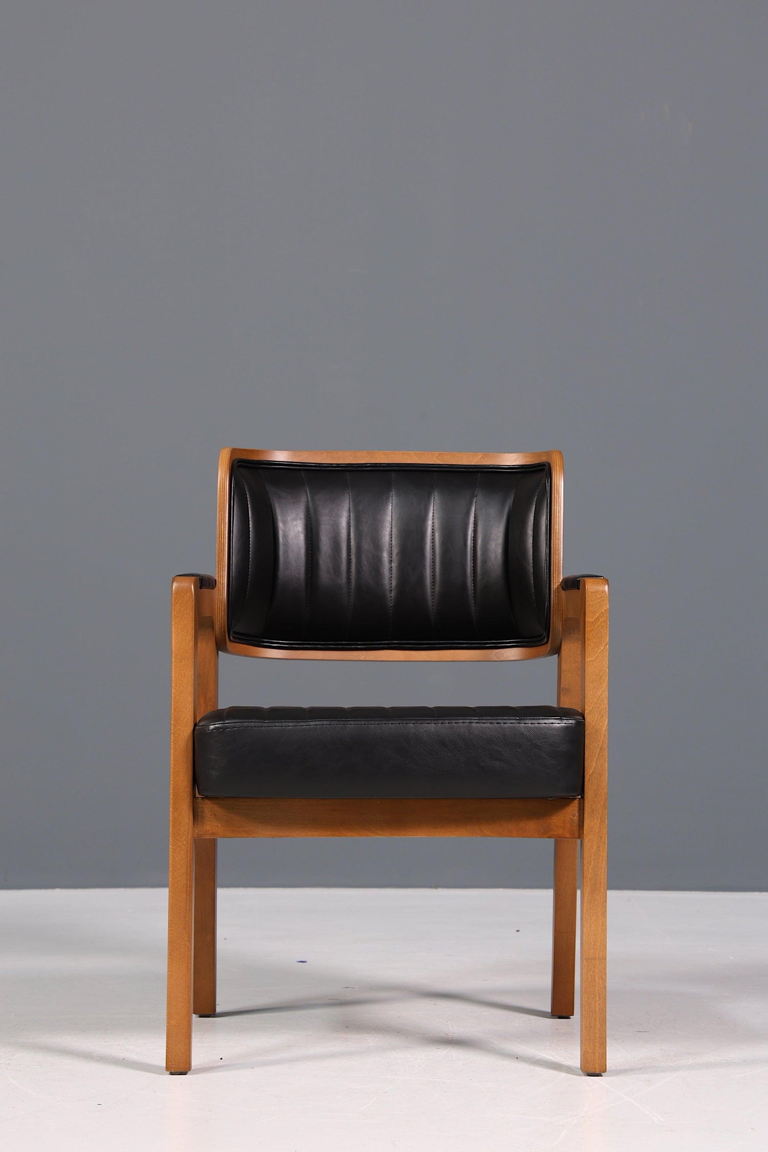 Edler Armlehnstuhl "LIMA" Esszimmerstuhl mit Korbgeflecht Schwarz Leder Armlehnstuhl Küchenstuhl Polsterstuhl