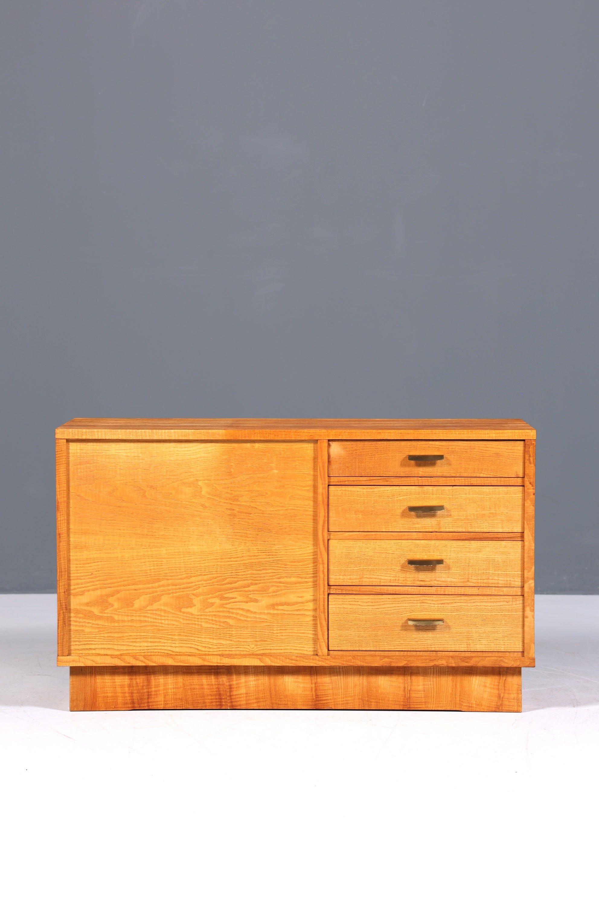 Traumhaftes Mid Century Sideboard Vintage TV Kommode 60s Klapp Schrank Flurkommode Klappschrank