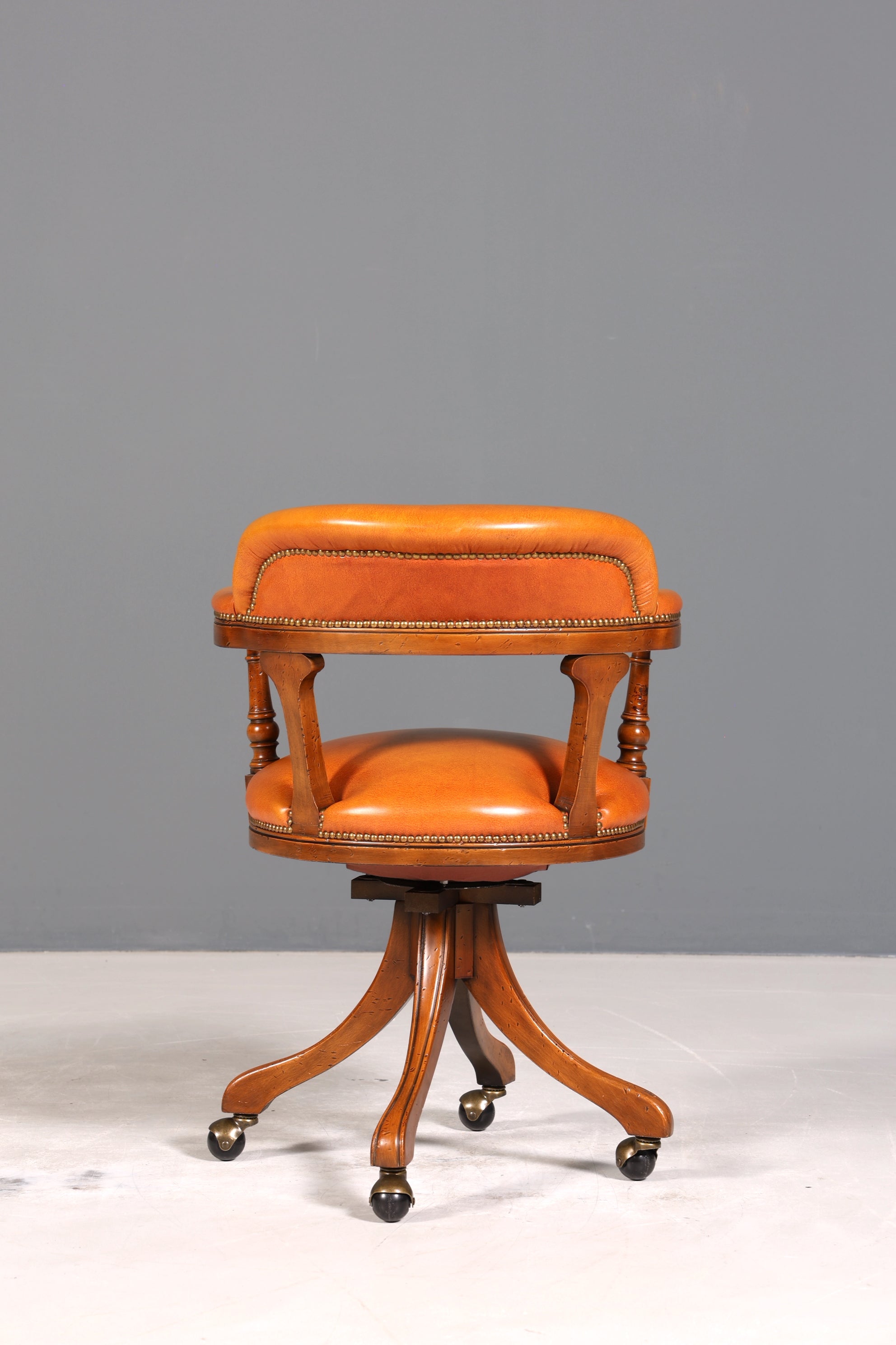 Wunderschöner Englischer Bürostuhl Captain Chair Englisch Cognac echt Leder Sessel Bürosessel