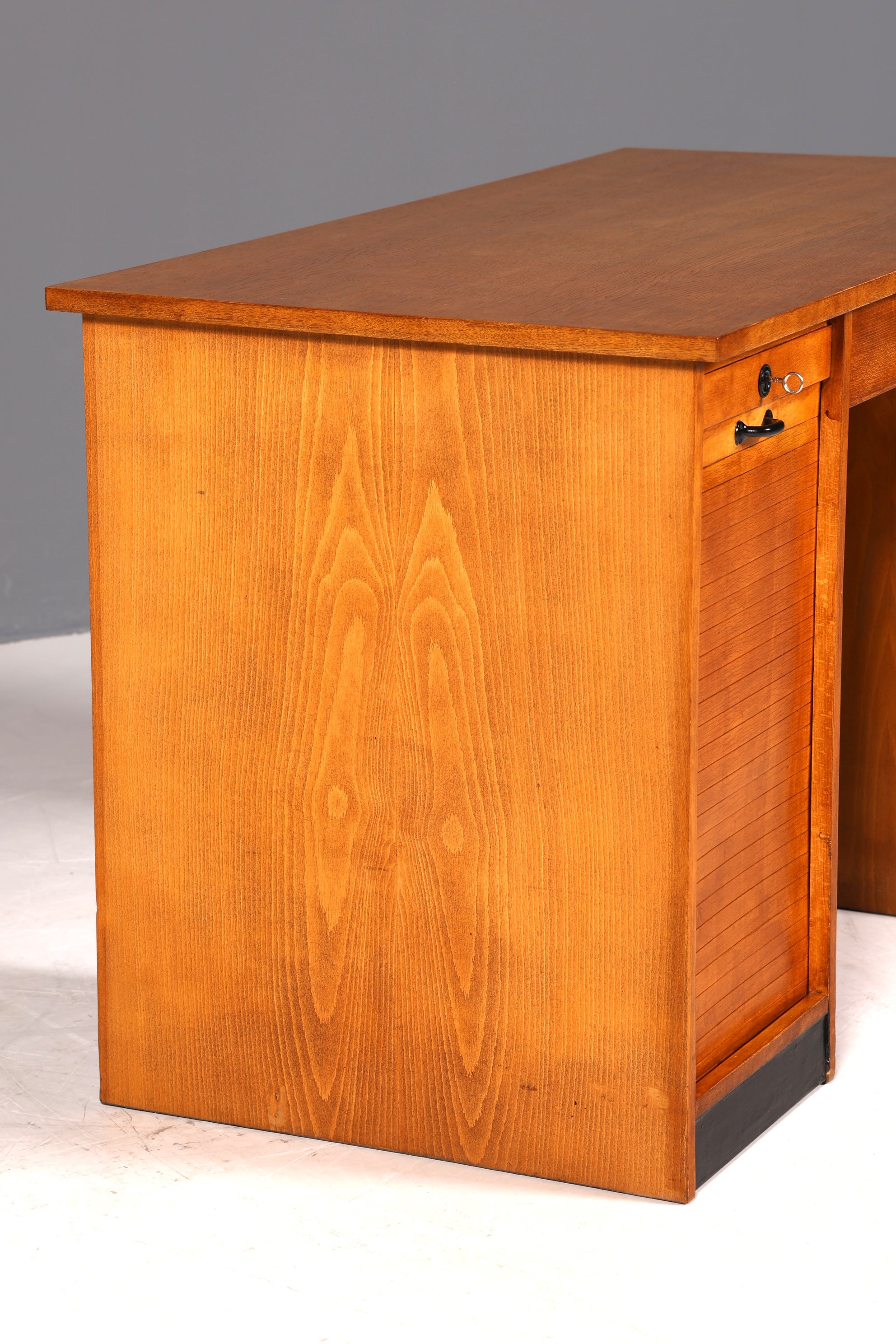 Wunderschöner Bauhaus Rollladen Schreibtisch Mid Century echt Holz Bürotisch Office Table