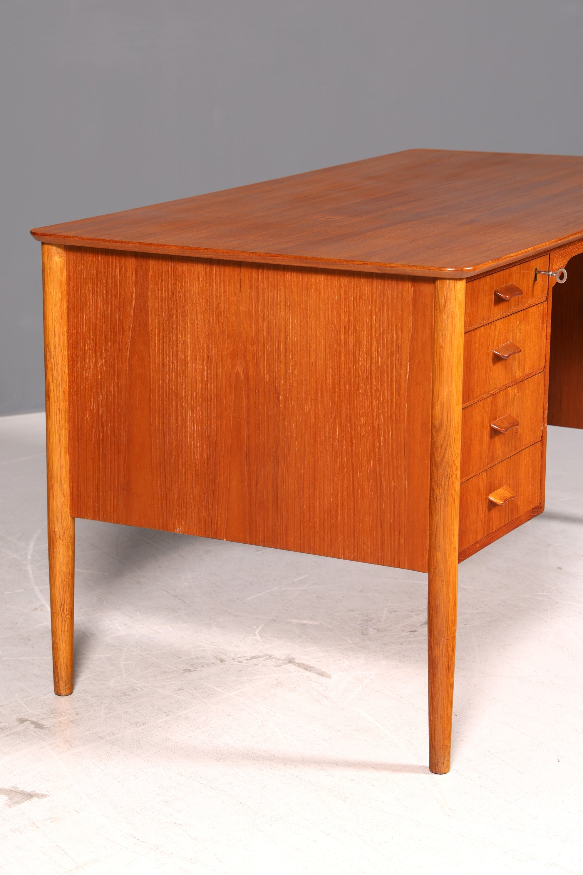 Wunderschöner Mid Century Schreibtisch Danish Design Bürotisch Office Table 60er Jahre Vintage Schreibmöbel