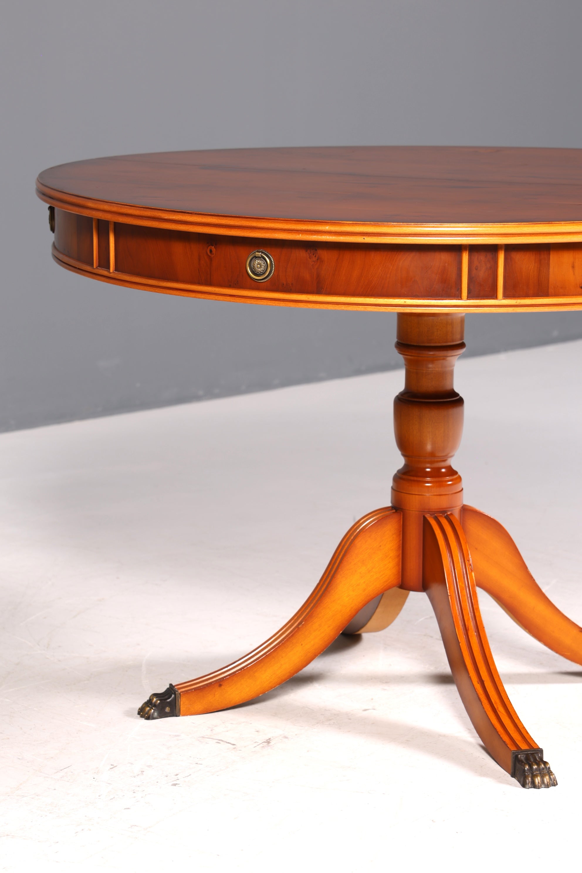 Wunderschöner Englischer Tisch ausziehbarer Esstisch Eibe Antik Stil 60s Küchentisch