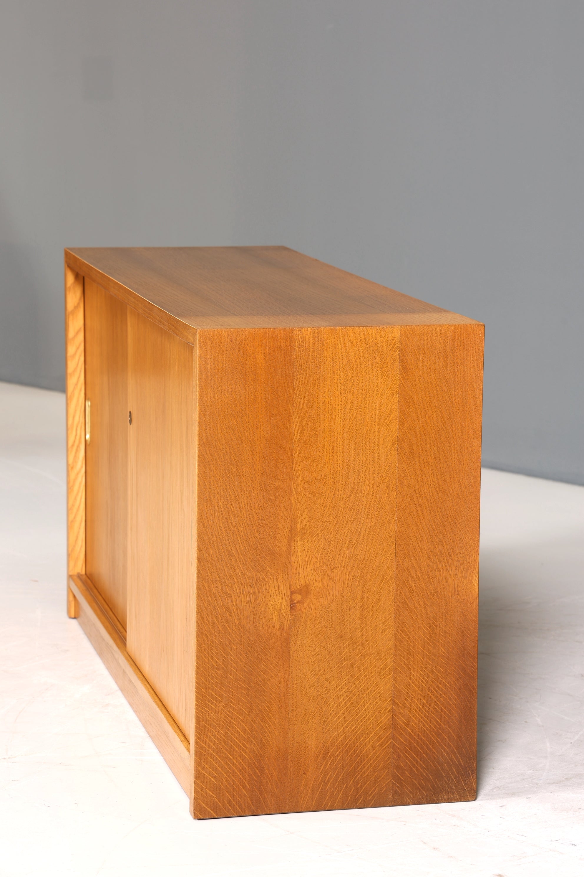 Wunderschöne Mid Century Kommode Vintage Schiebetür WB Schrank 60er Jahre 4 von 4