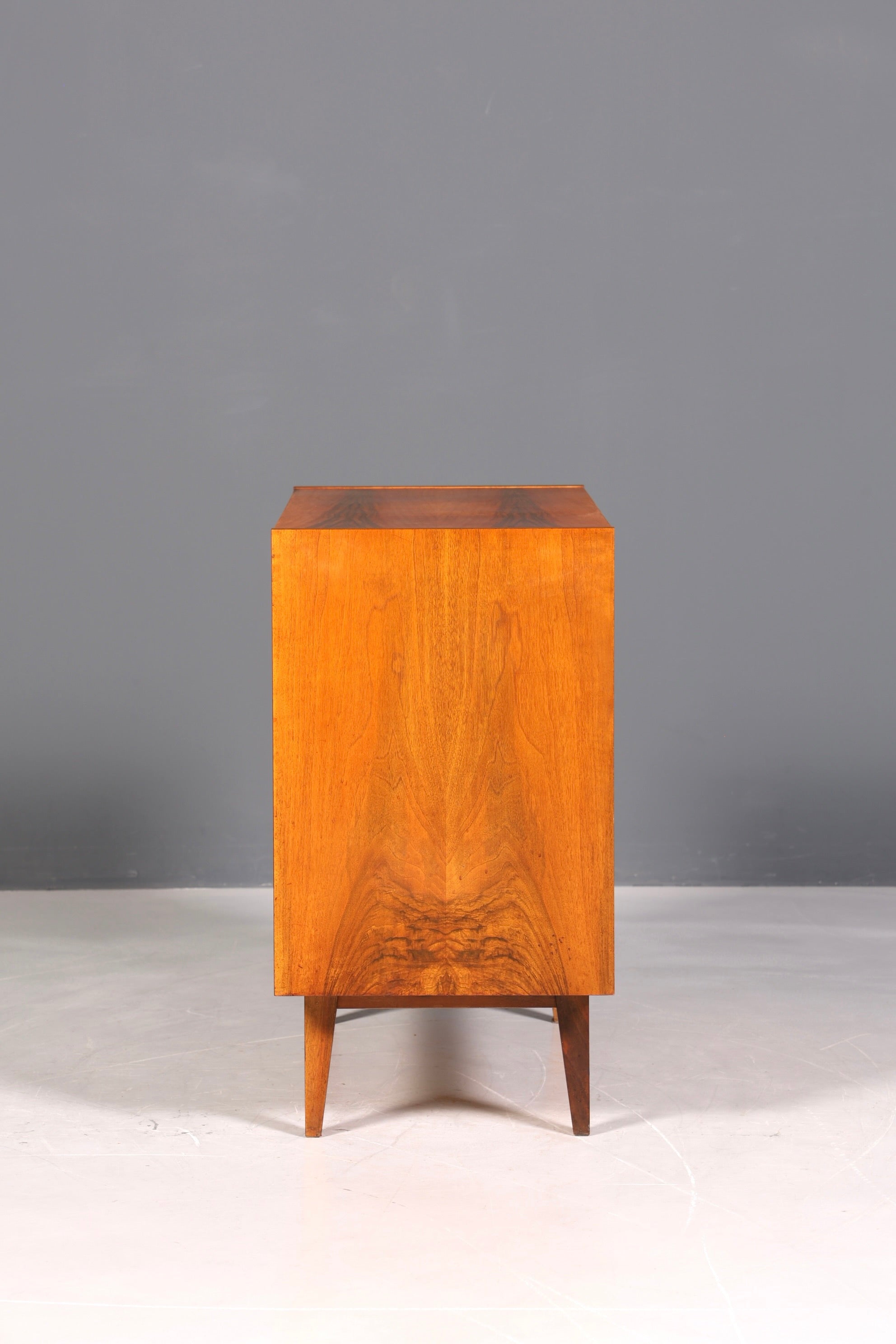 Wunderschöne Mid Century Vitrine Vintage Regal Retro Bücherregal Bookshelf