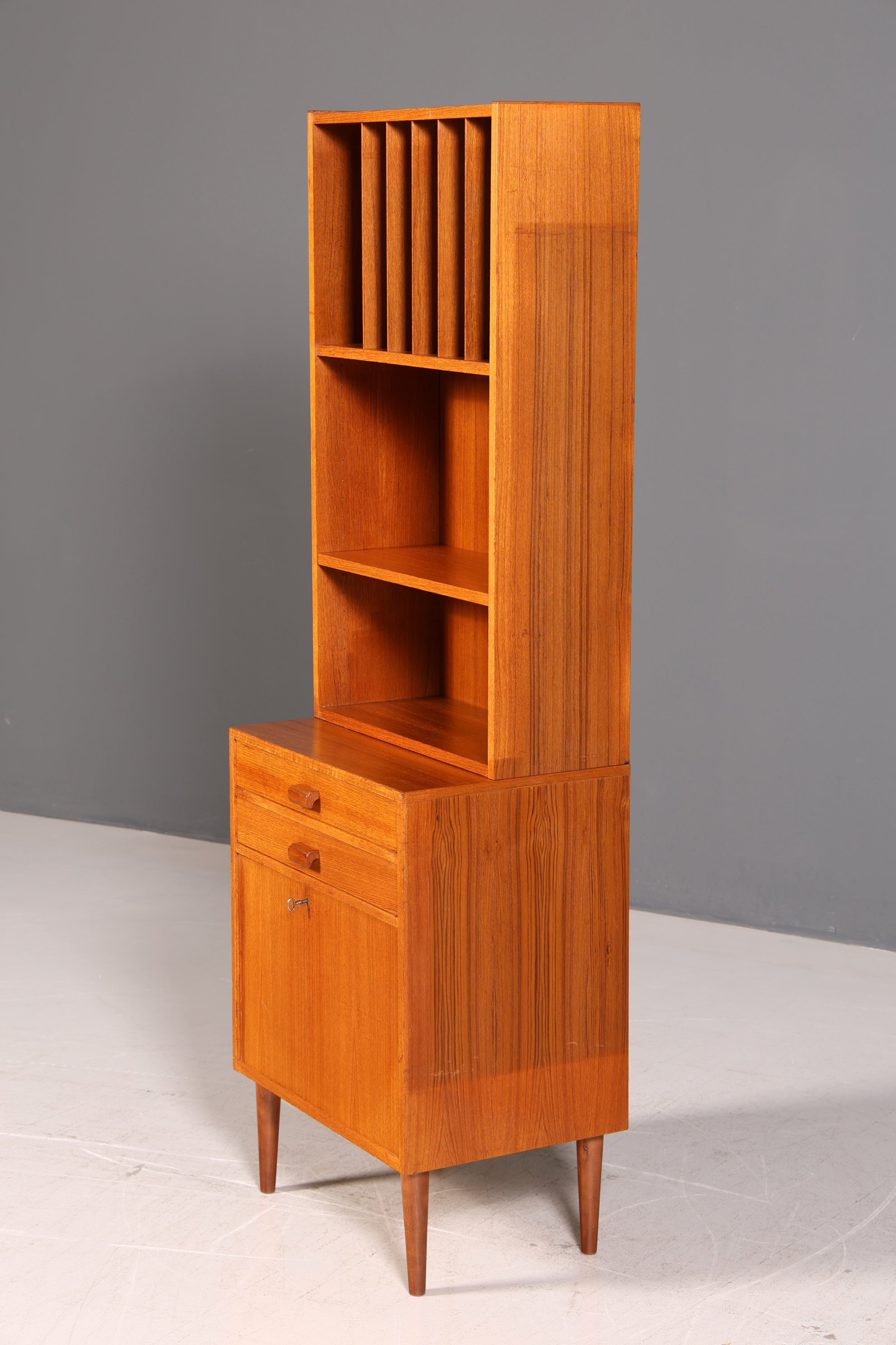 Stilvolles Mid Century Regal Danish Design Schrank Kommode 60er Jahre Vintage Retro Holz