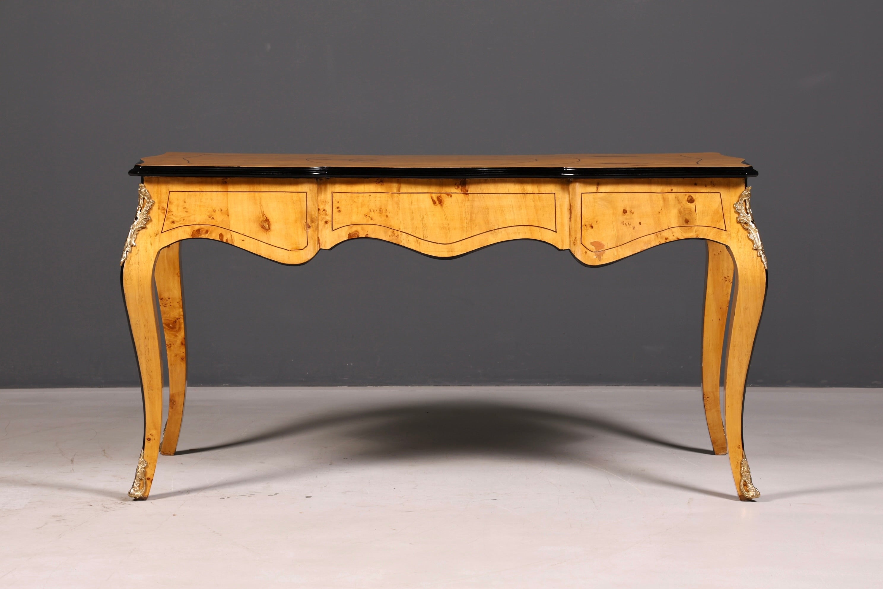 Beautiful Louis XV-style desk French office desk antique-style office table solid wood