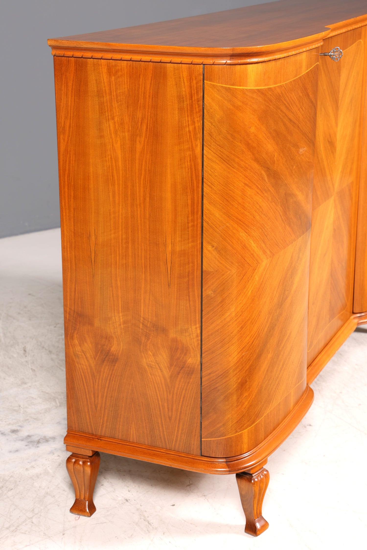 F128 Finish Stilvoller Original Art Deco Schrank Vertiko Kleiderschrank um 1940