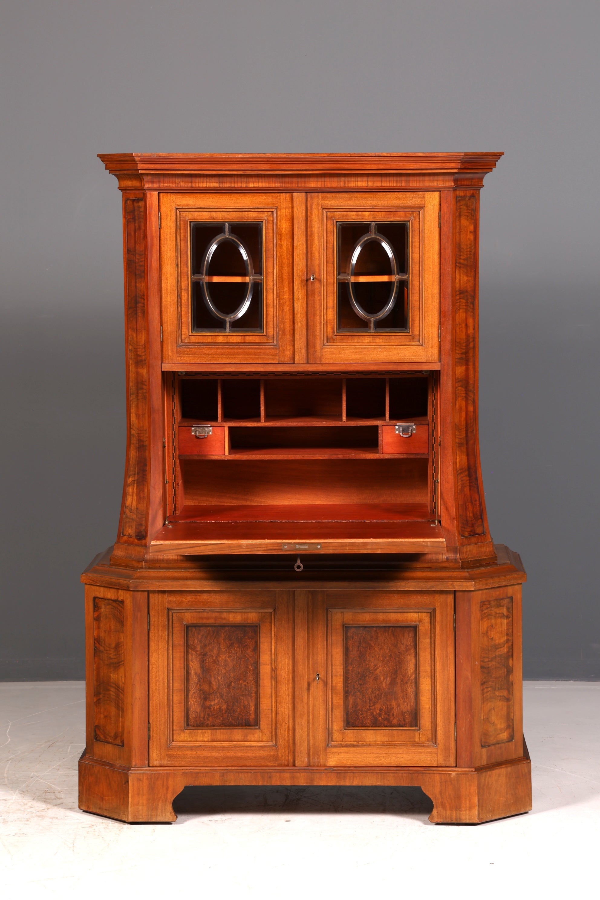 Wunderschöner Jugendstil Sekretär Vitrine Aufsatzschrank Nussbaum um 1900 Antik Schreibschrank Vertiko Vintage