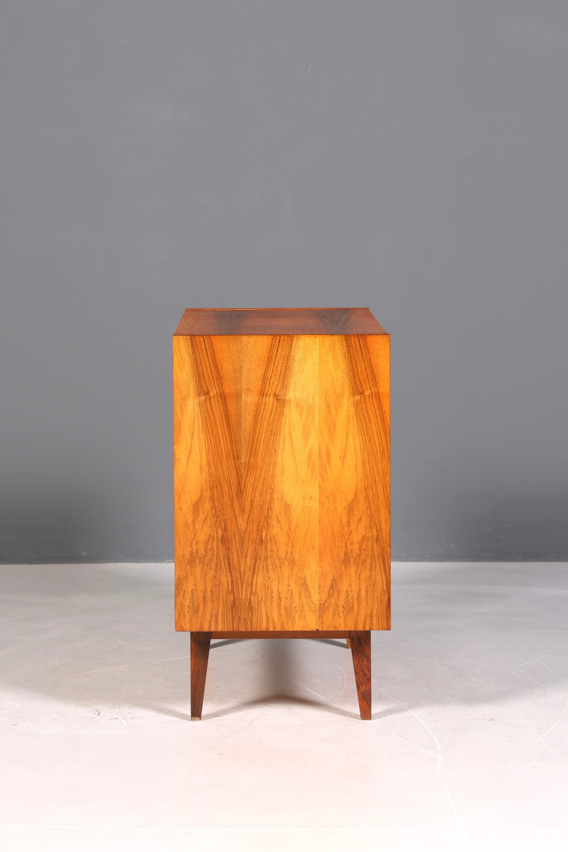 Wunderschöne Mid Century Vitrine Vintage Regal Retro Bücherregal Bookshelf