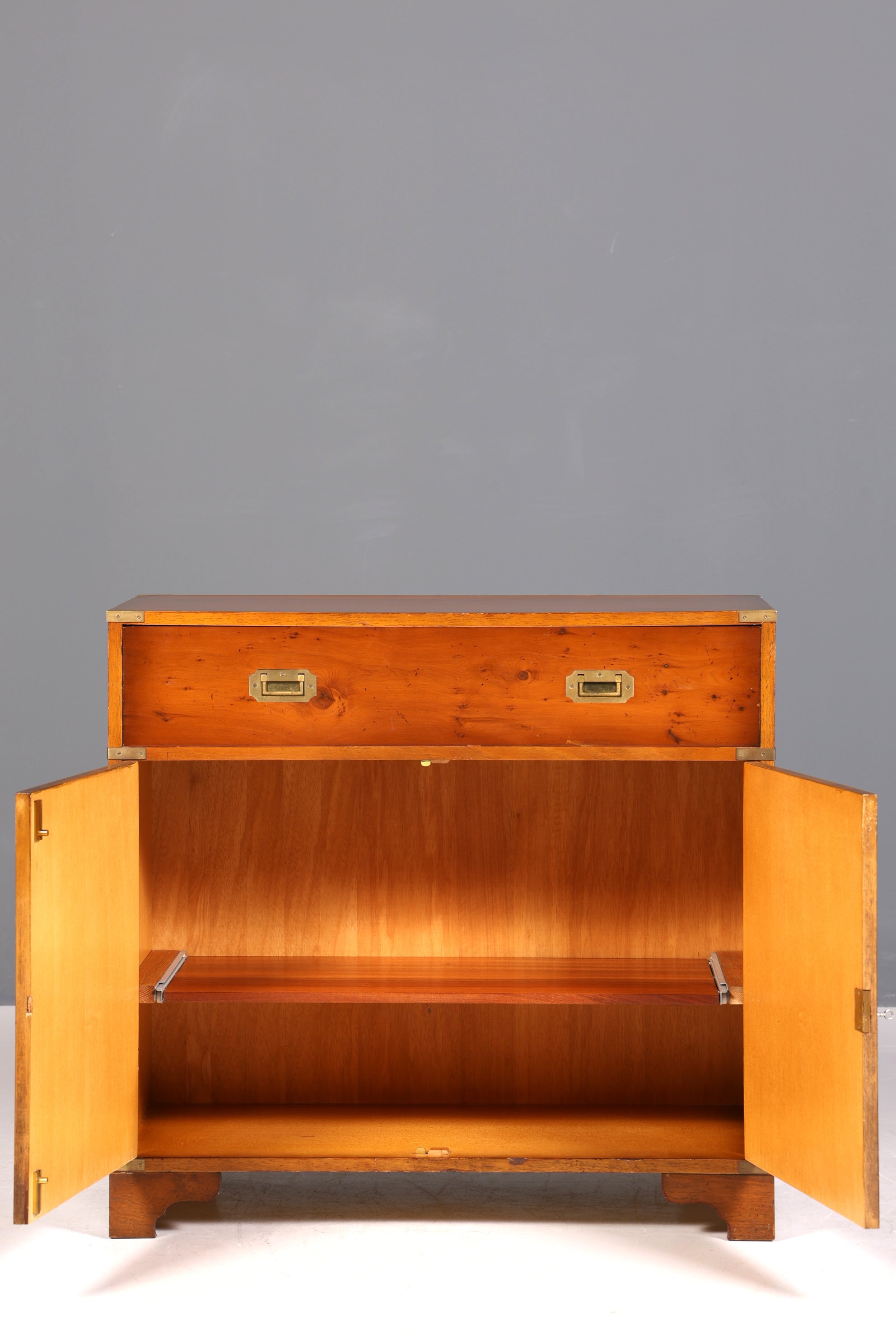 Traumhafte Englische Kommode Maritime Schiffs Schrank Englisch Antik Military