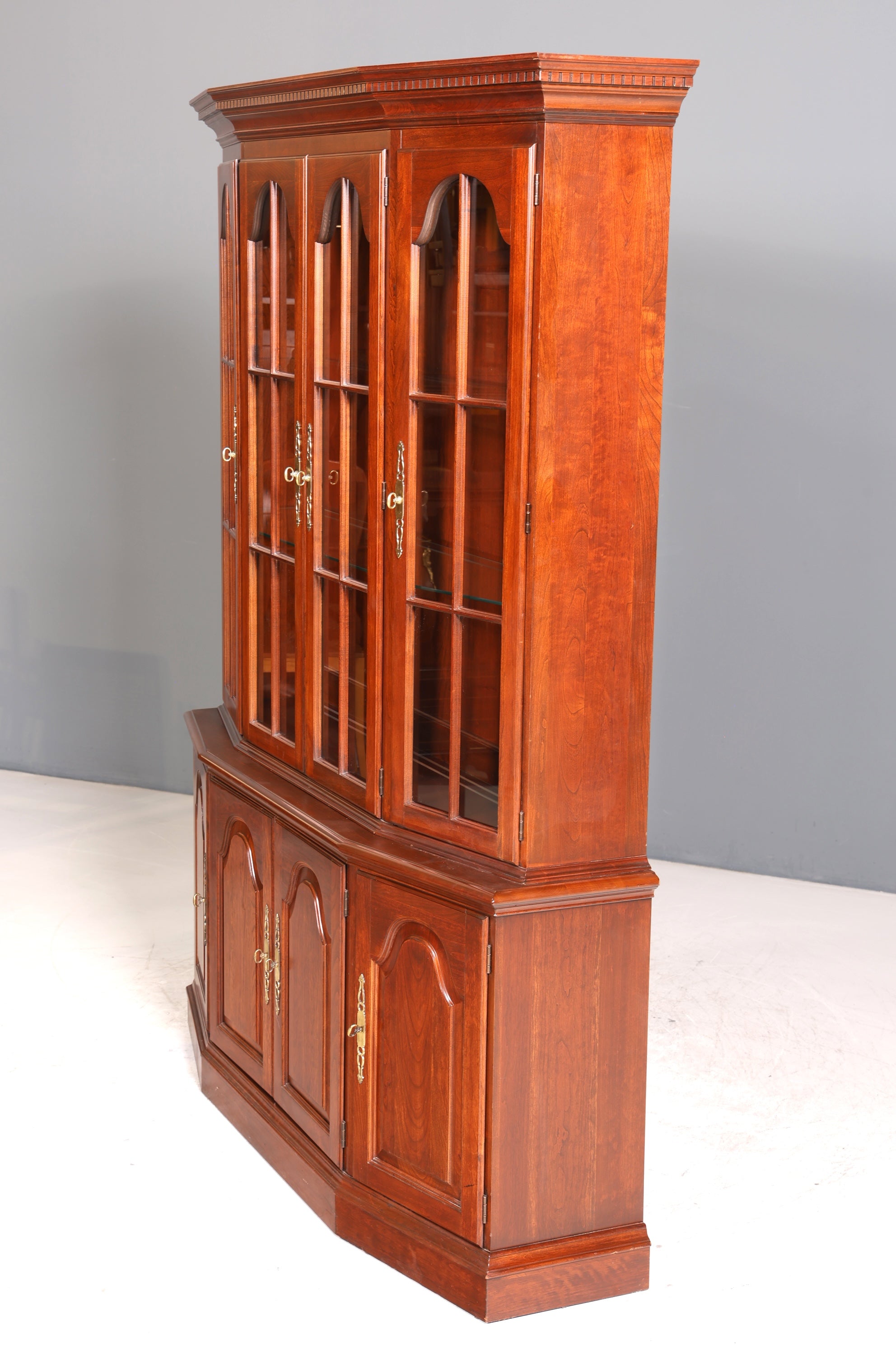 Stilvolle Original Pennsylvania House Vitrine Bücherschrank USA Schrank Buffet Schrank Regal