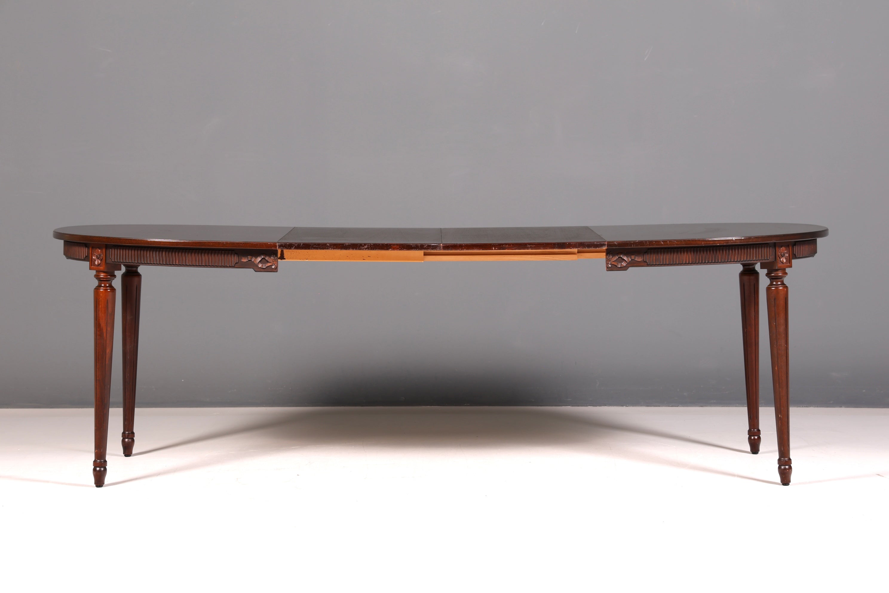 Wunderschöner Tisch im Gustavianischen Stil Küchentisch Ausziehbar Antik Esszimmer Tafel