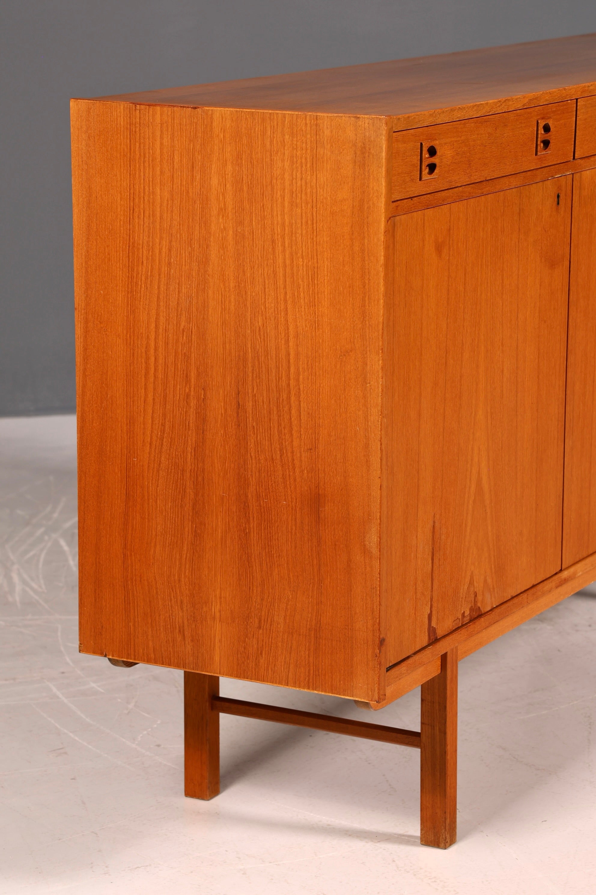 G203 Finish Teak Wunderschönes Mid Century Sideboard Vintage TV Kommode 60s Schrank (Kopie)