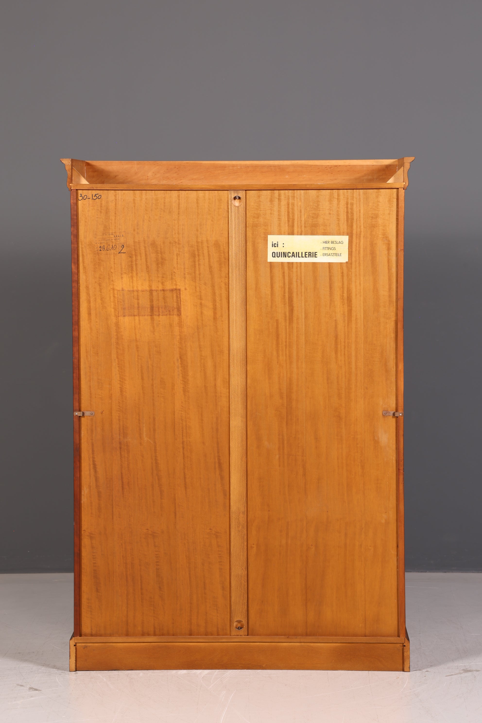 Edler Original Selva Kleiderschrank Kirschholz Dielenschrank Schlafzimmerschrank Wäscheschrank Italienische Möbel Vintage