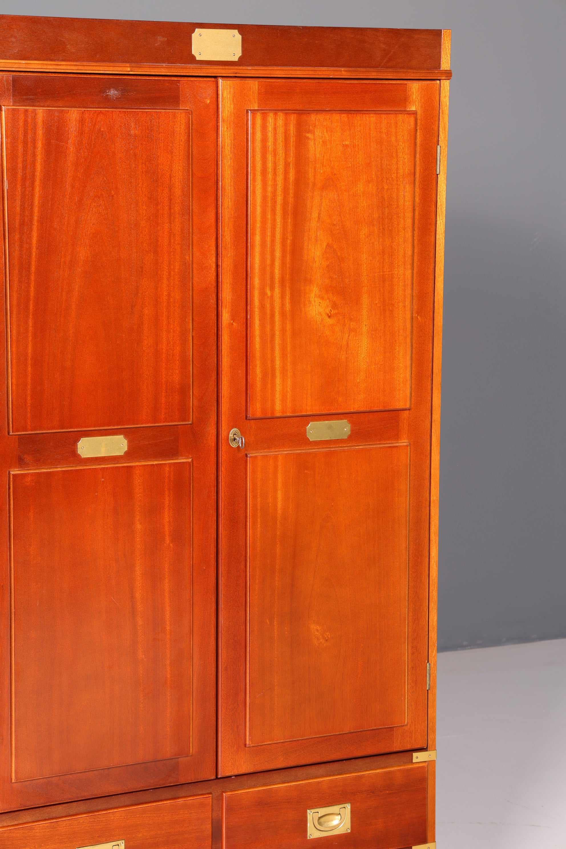 Beeindruckender Maritimer Schrank Englischer Schiffs Kleiderschrank Englisch Antik Wäscheschrank Dielenschrank