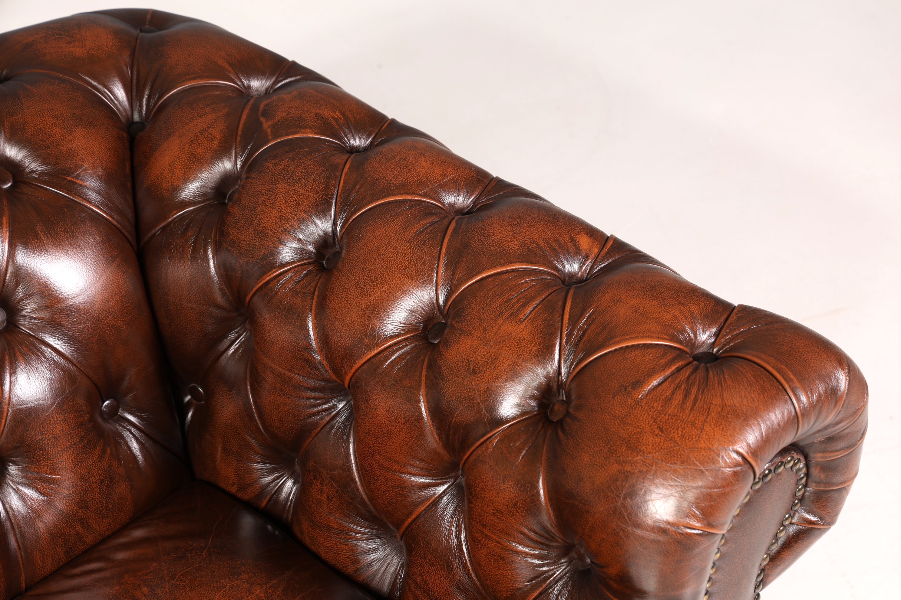 Wunderschönes Original Chesterfield Sofa 3- Sitzer echt Leder Couch Herrensofa