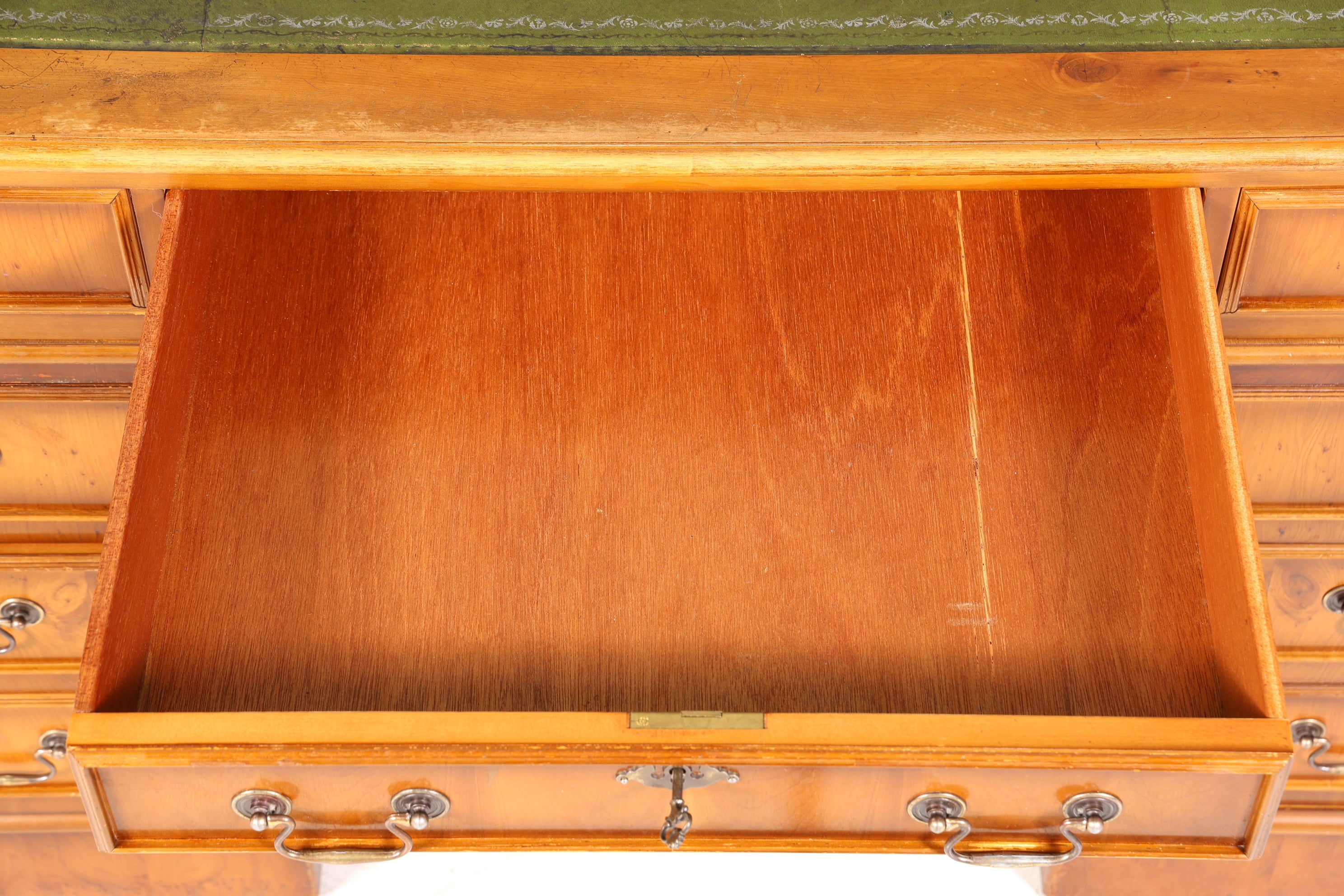 Stilvoller Englischer Schreibtisch Englisch Eibe Desk Leder Auflage Antik Stil Bürotisch Office Desk