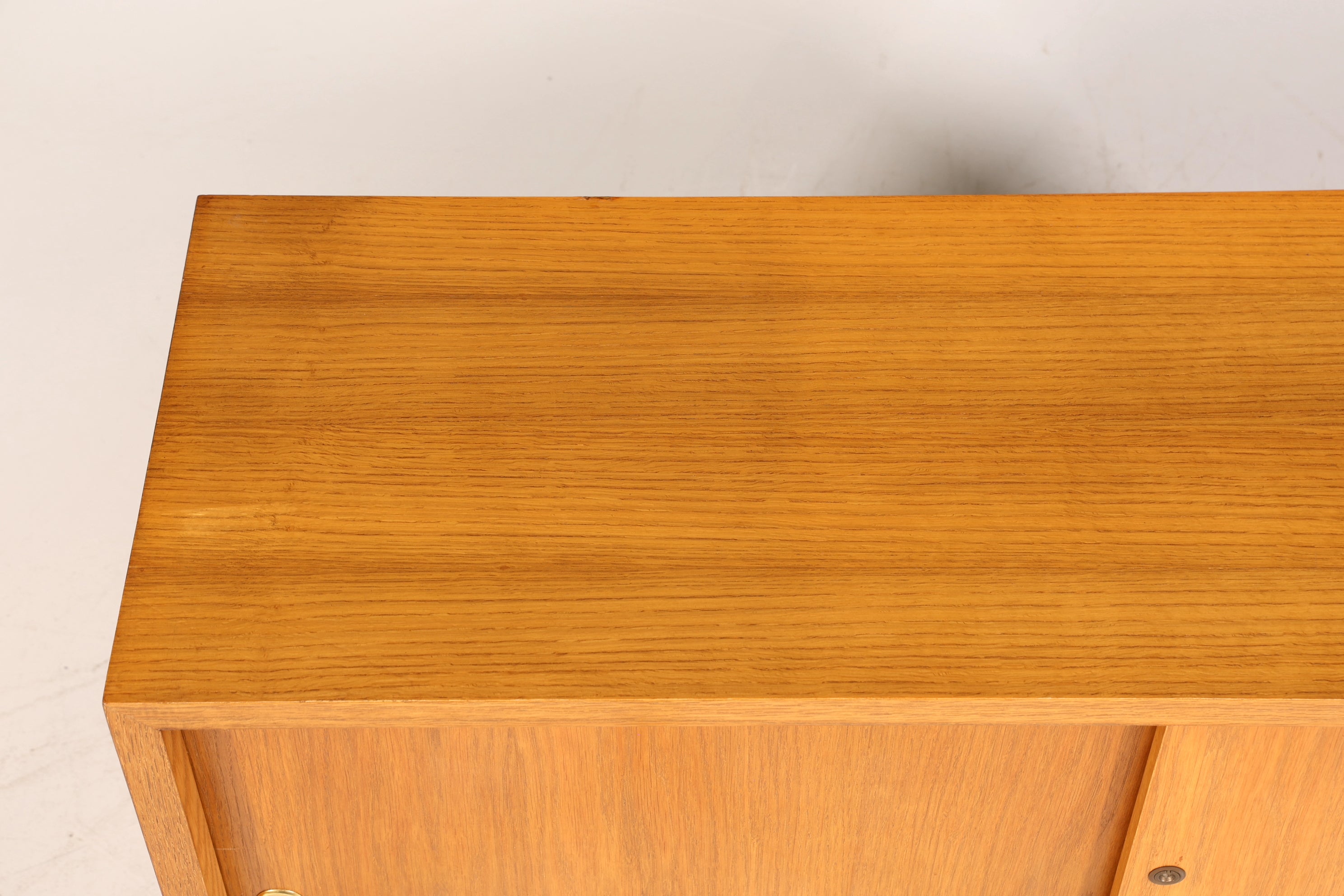 Wunderschöne Mid Century Kommode Vintage Schiebetür WB Schrank 60er Jahre 4 von 4