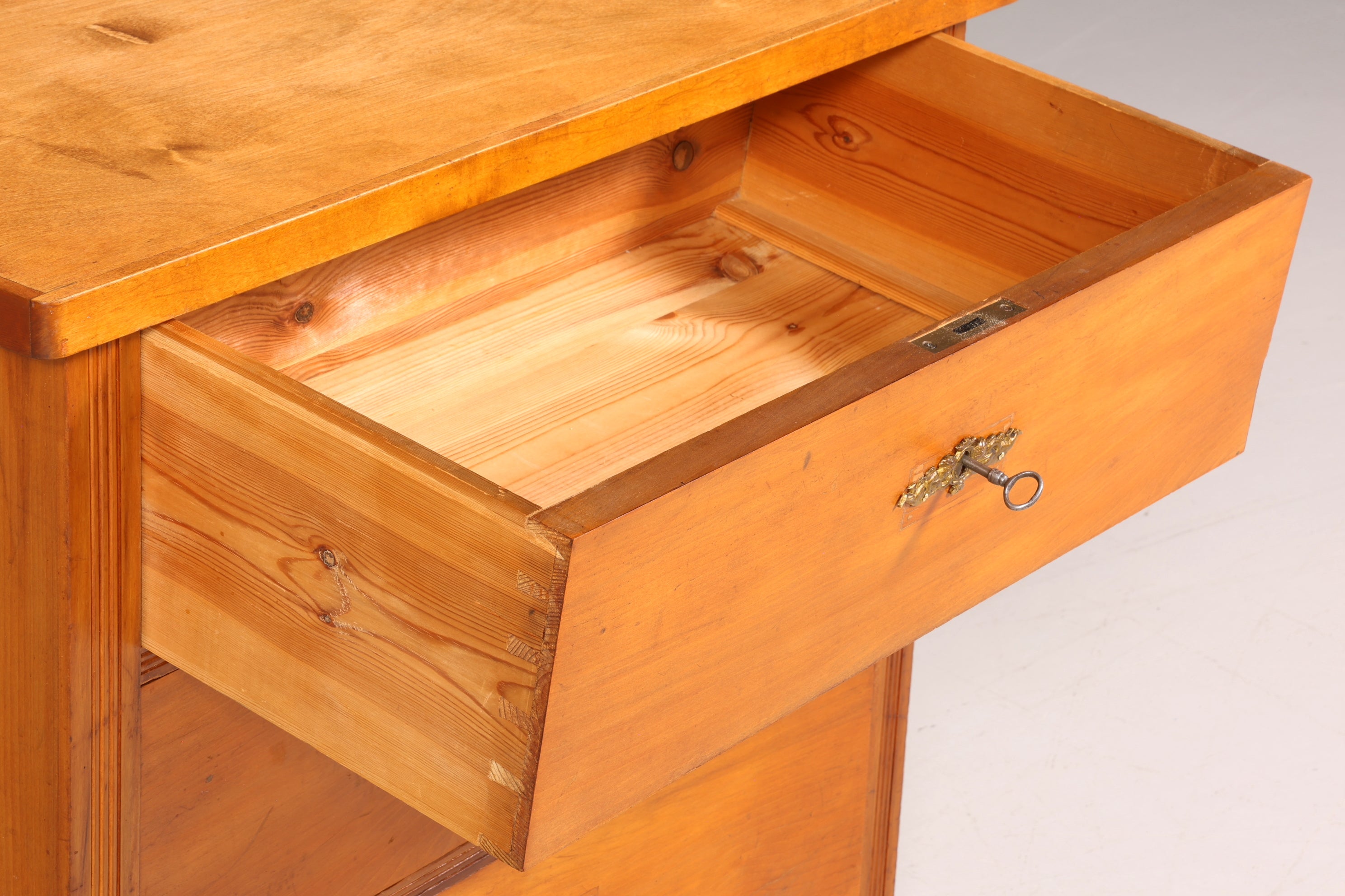 Traumhafte Jugendstil Kommode Antik Schubladenkommode echt Holz Flurkommode