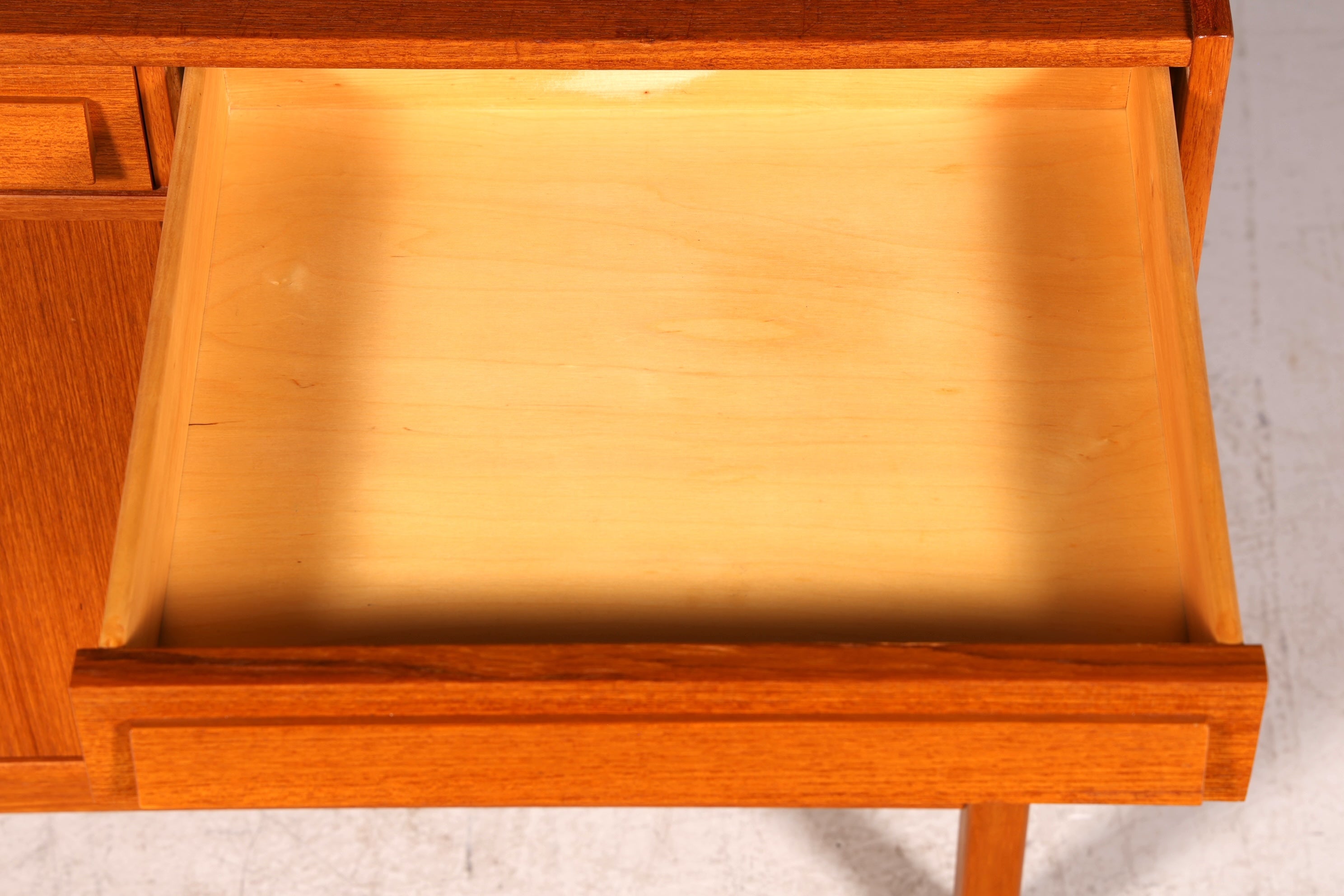 Traumhaftes Mid Century Regal Teak Holz Schrank Danish Design Retro Kommode Vintage Bücherregal 60er Jahre 1 von 2