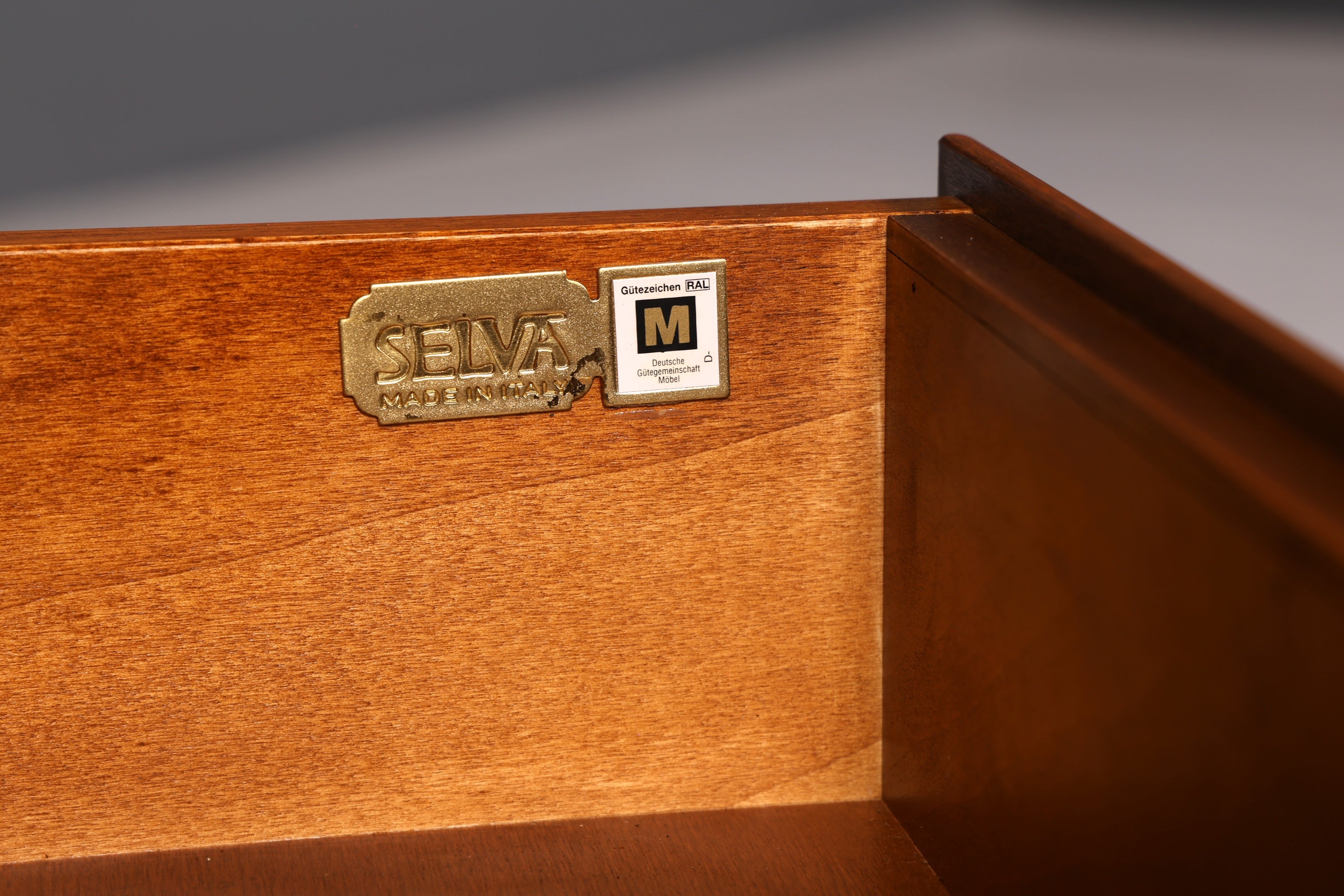 Wunderschöne Original Selva Kommode Antik Stil Schubladenkommode Nachttisch Made in Italy Vintage