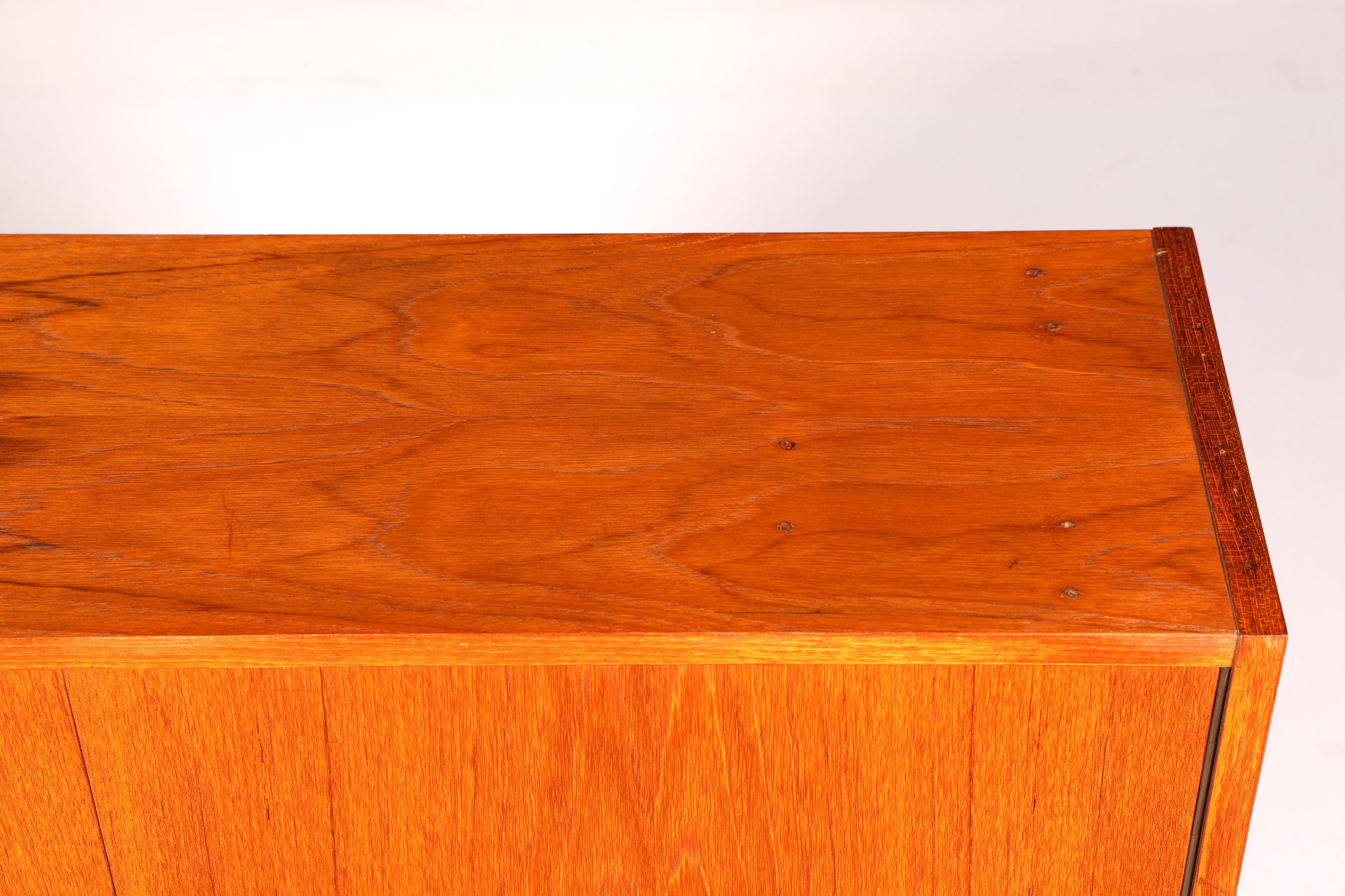 Edler Hellerau Schrank Mid Century Vintage Highboard Vertiko Wandschrank 60er Jahre