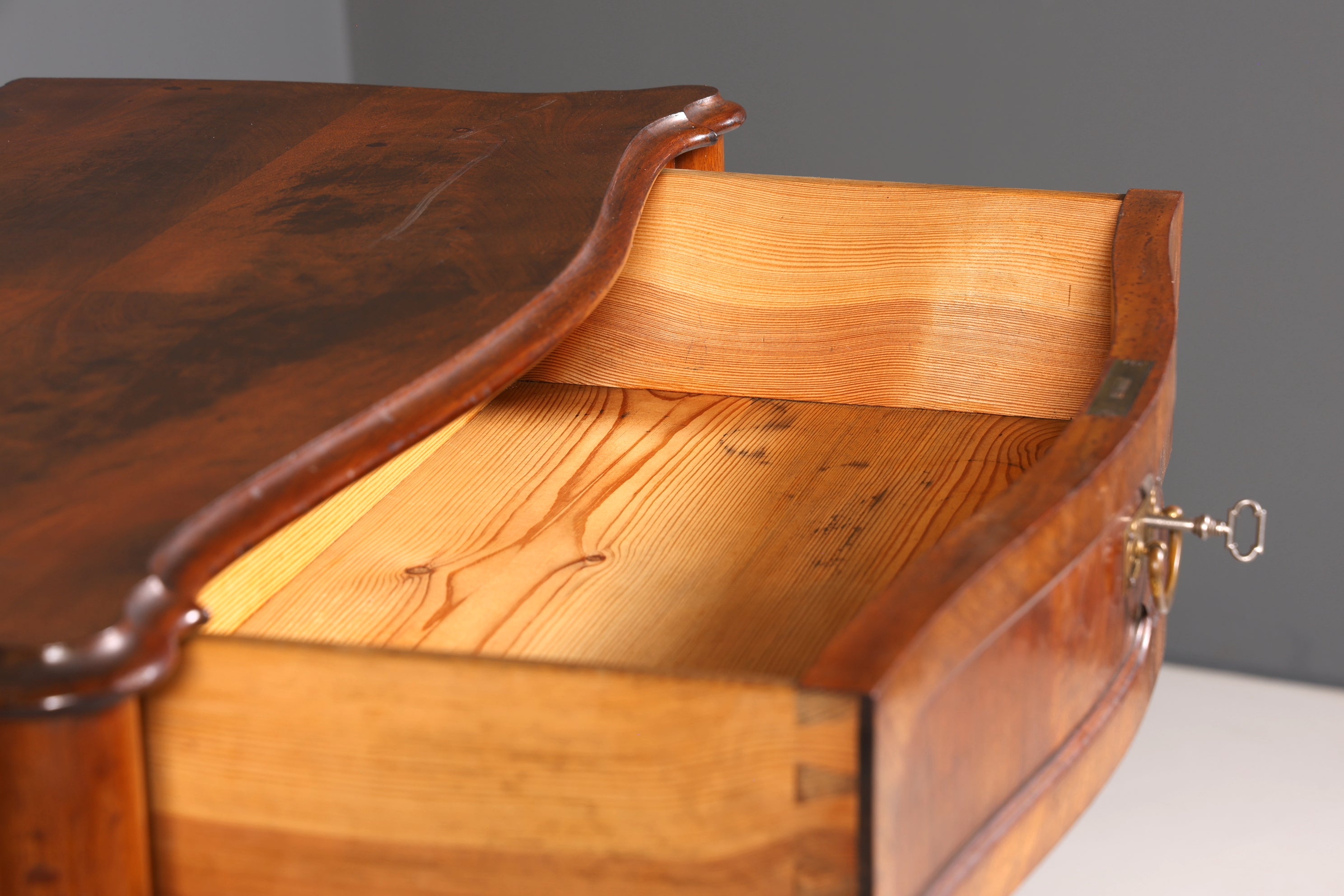 Traumhafter Louis Philippe Schrank um 1880 Gründerzeit Vertiko Highboard Schrank