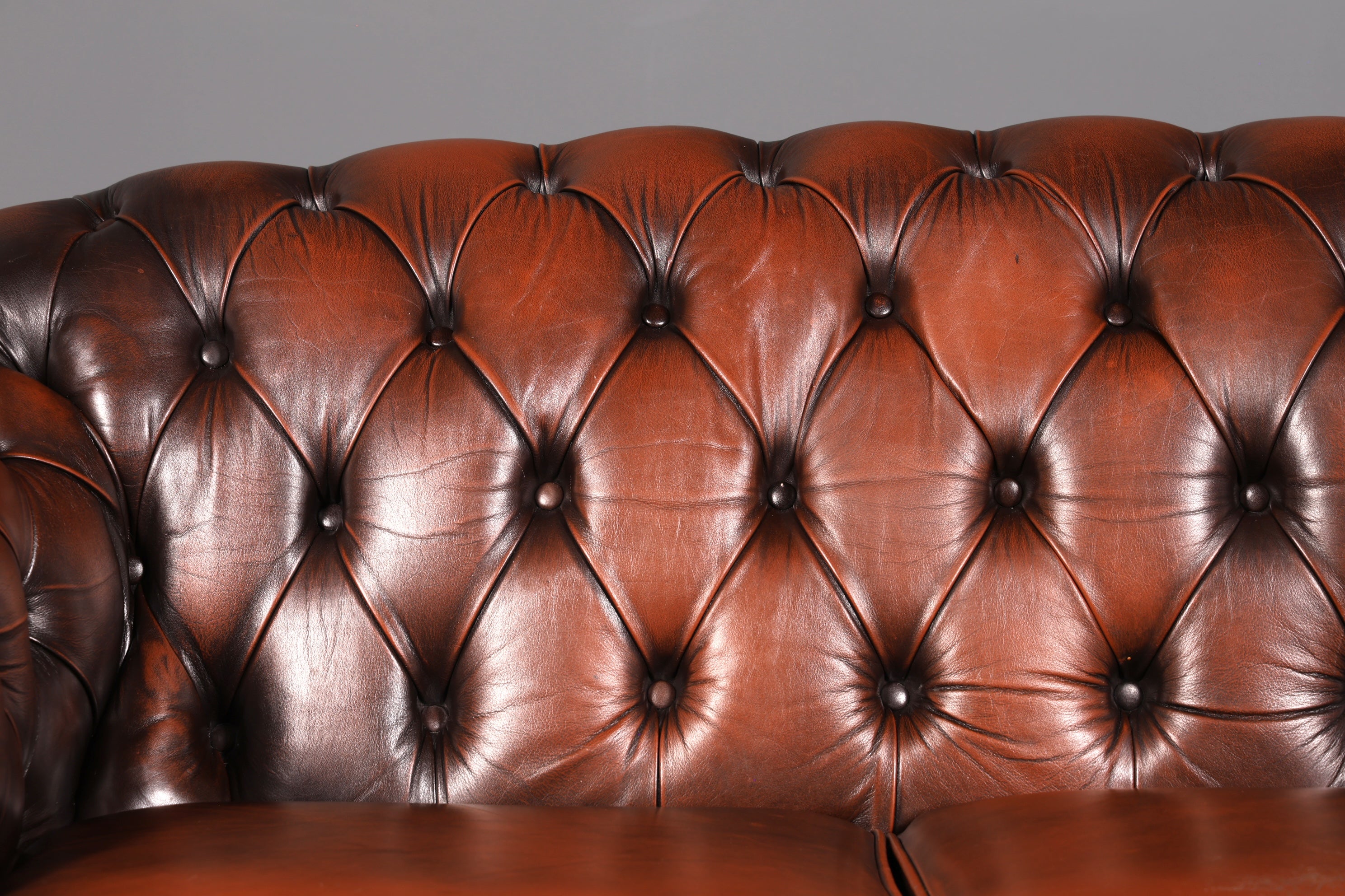 Wunderschöne Original Chesterfield Centurion 2-Sitzer Couch Echt Leder Sofa Englisch UK Antik Vintage