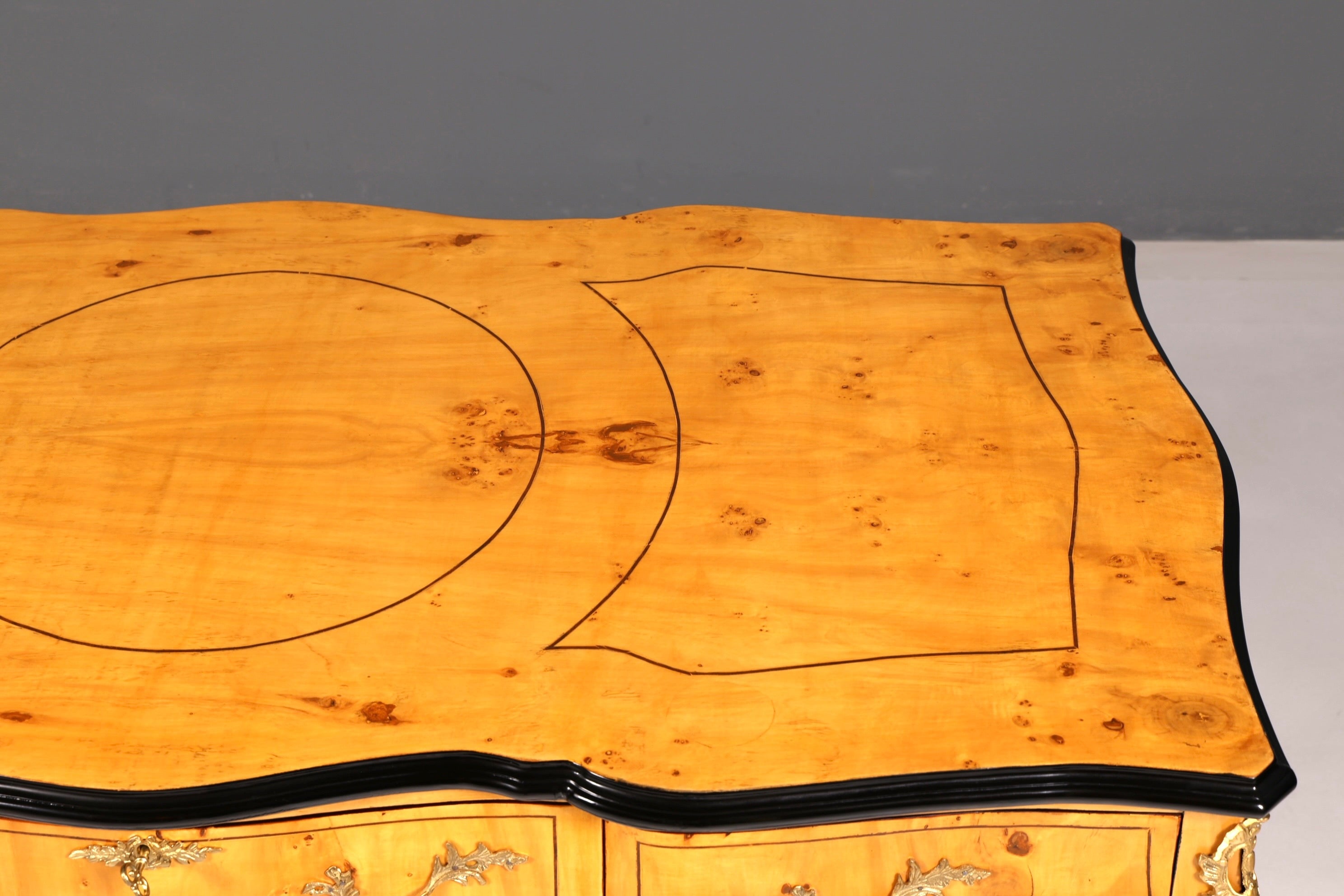 Beautiful Louis XV-style desk French office desk antique-style office table solid wood