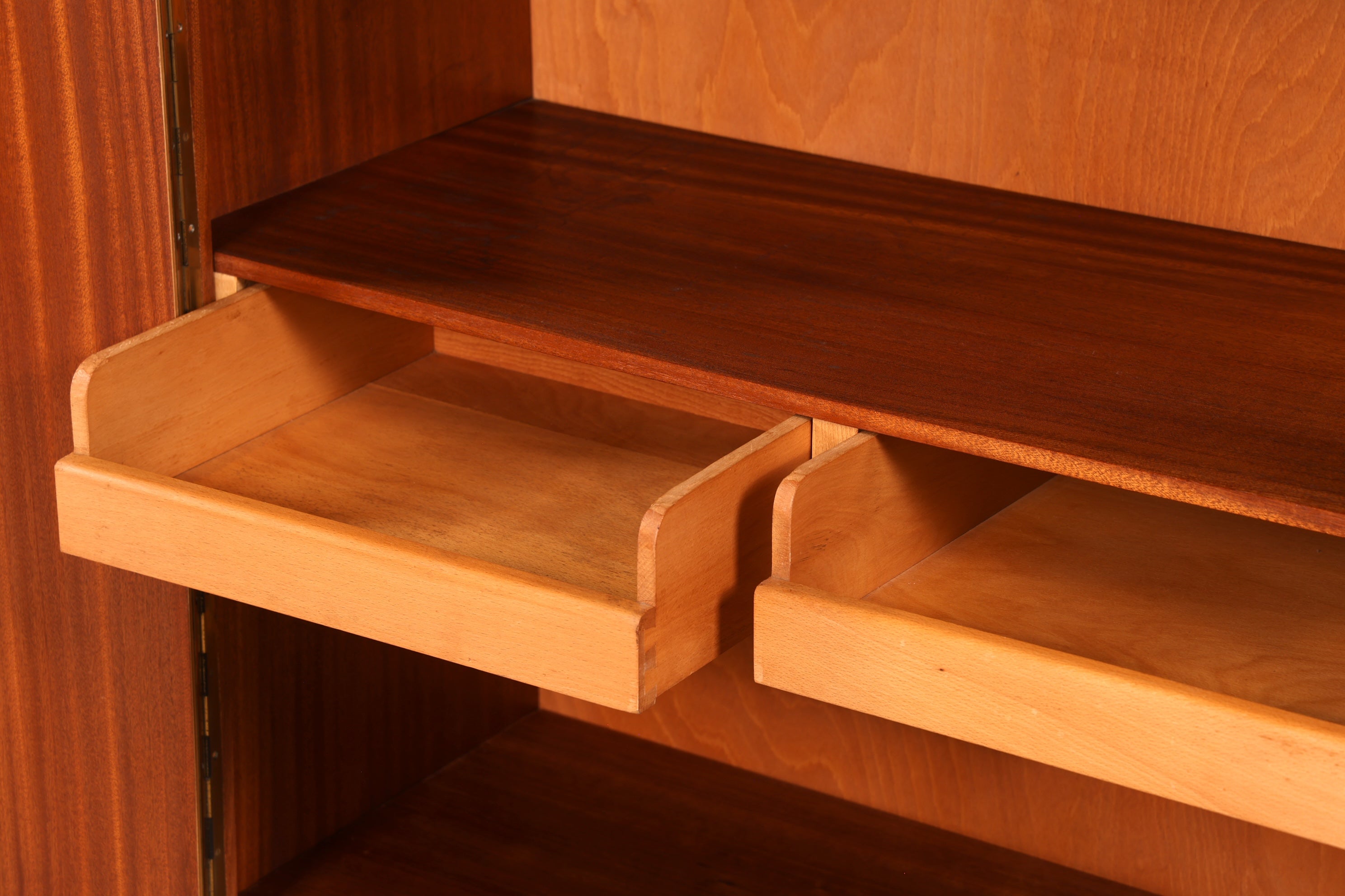 Wunderschöner Mid Century Schrank 60er Jahre Wäscheschrank Aktenschrank Kommode Vertiko Highboard Vintage