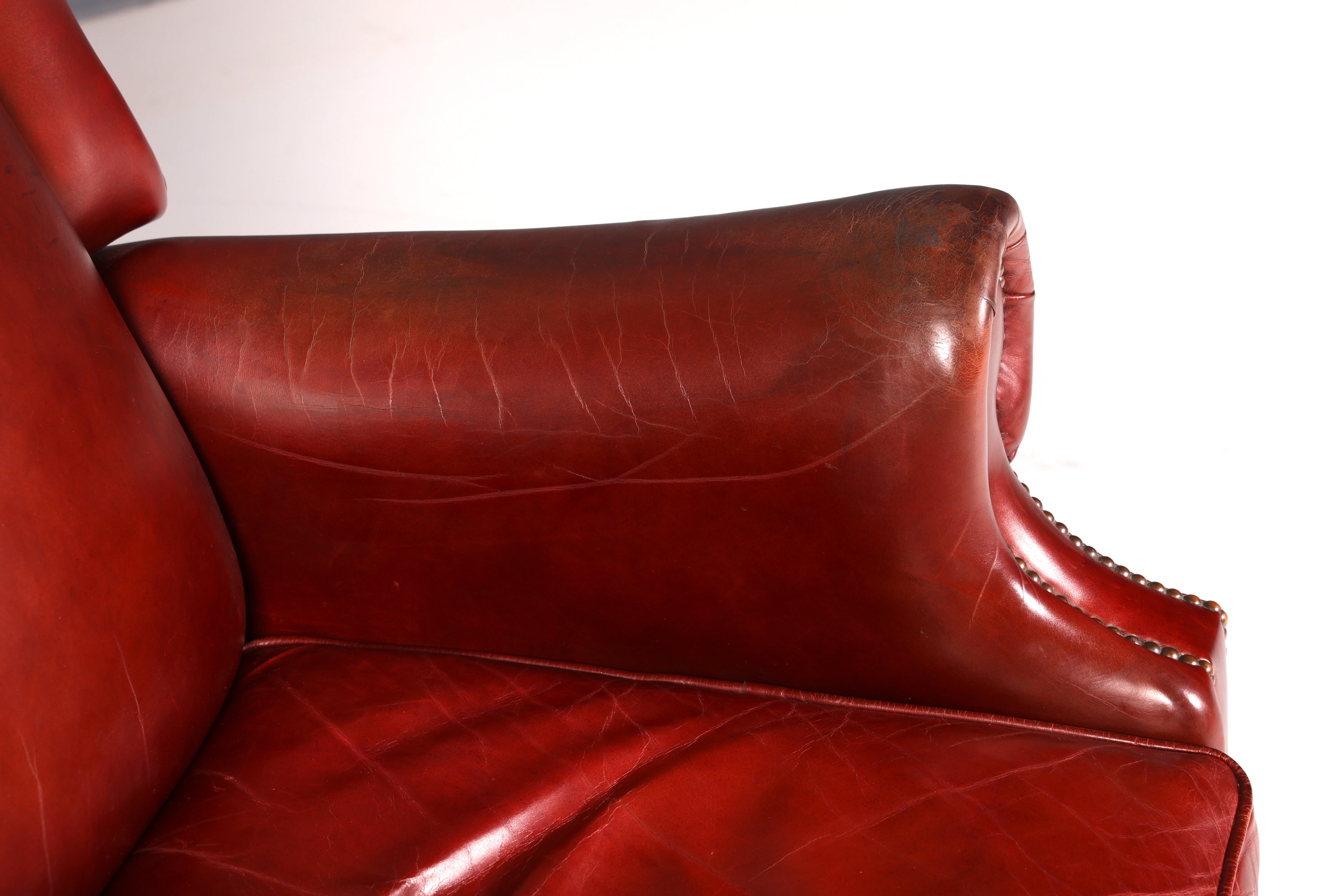 Stilvoller Claridge Chesterfield Ohrenbackensessel Relaxsessel Liegefunktion Englisch Echt Leder Herrensessel UK Armlehnsessel Vintage