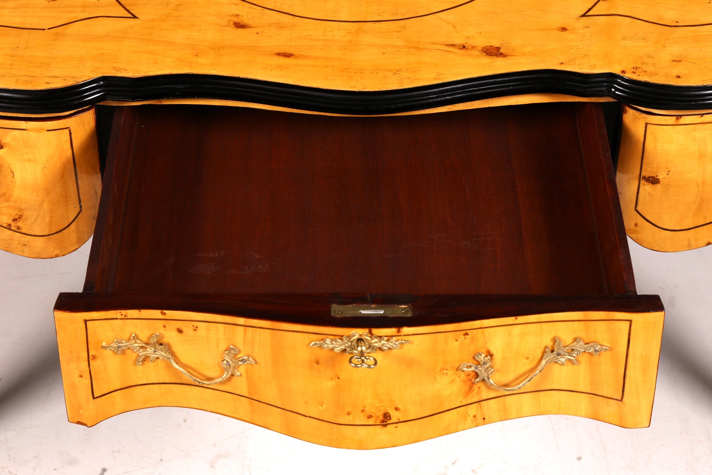 Beautiful Louis XV-style desk French office desk antique-style office table solid wood