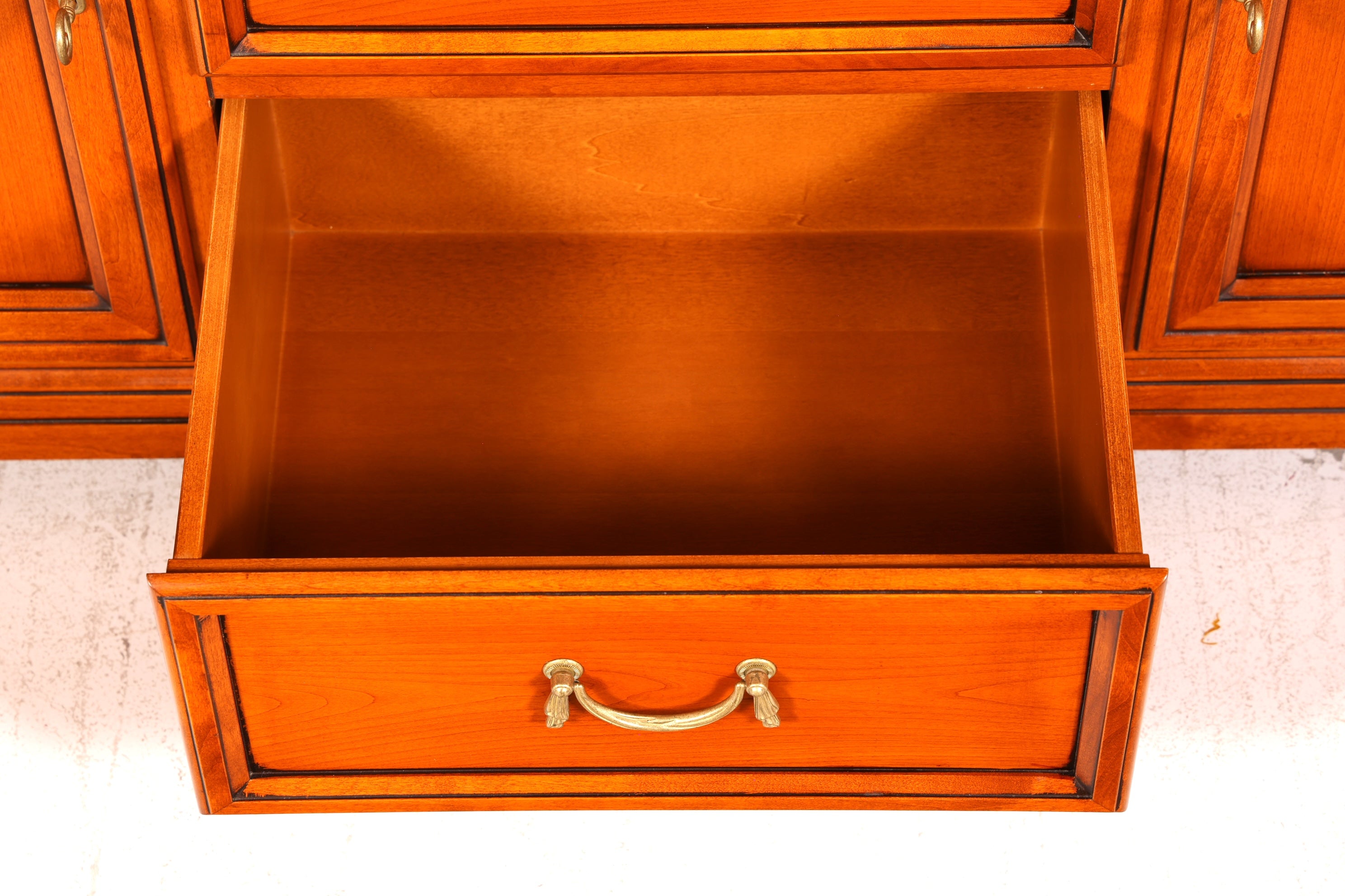 Wunderschönes Original Selva Sideboard Villa Borghese Antik Stil Schrank Kommode Buffet Anrichte